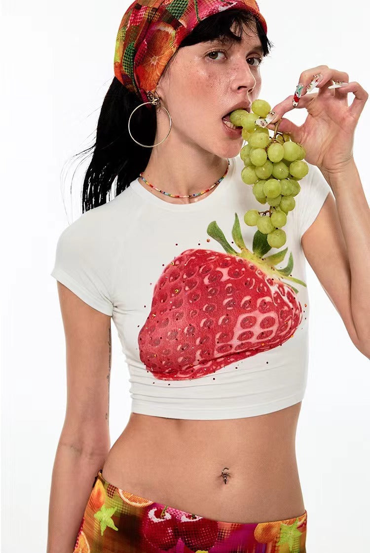 1Jinn Strawberry Cropped Tee - chiclara