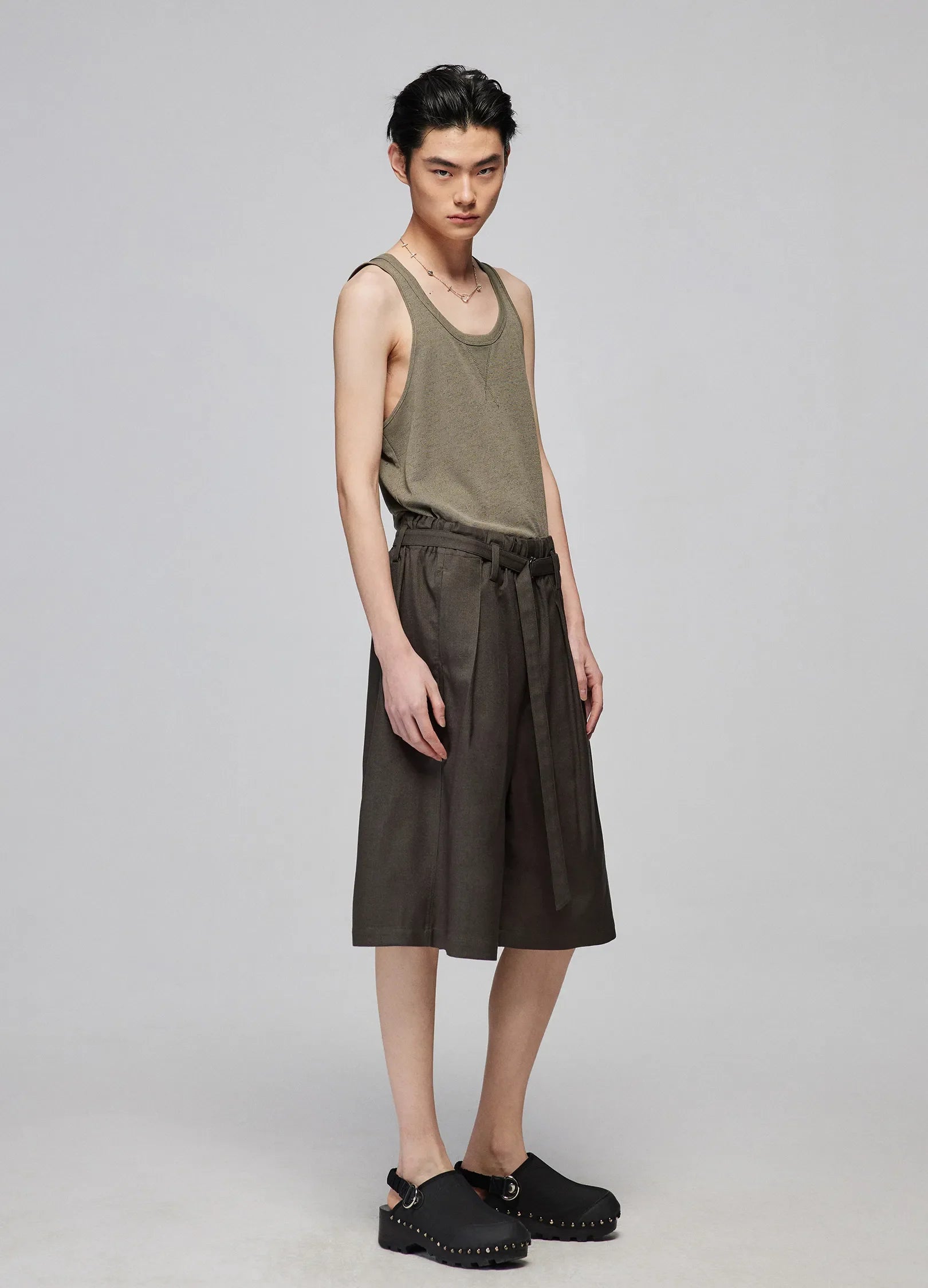 올리브 베이직 탱크탑