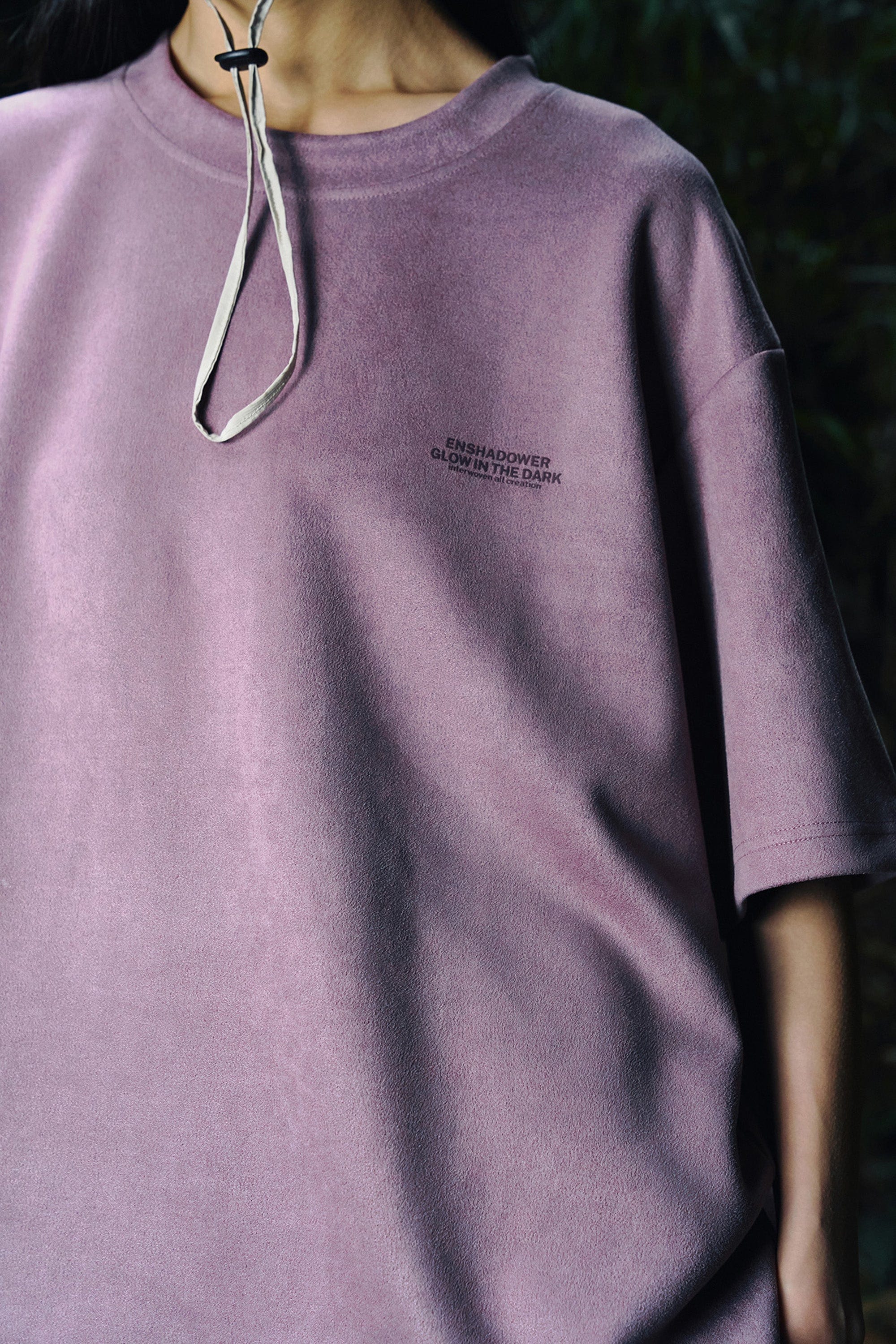 Tee de logotipo entrelazado