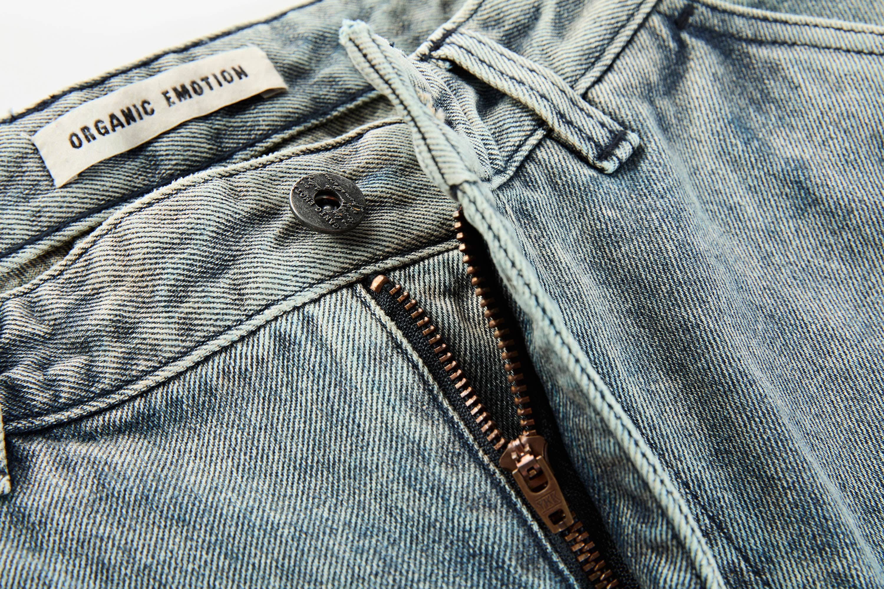 Jean de cargaison en jean en denim lavé