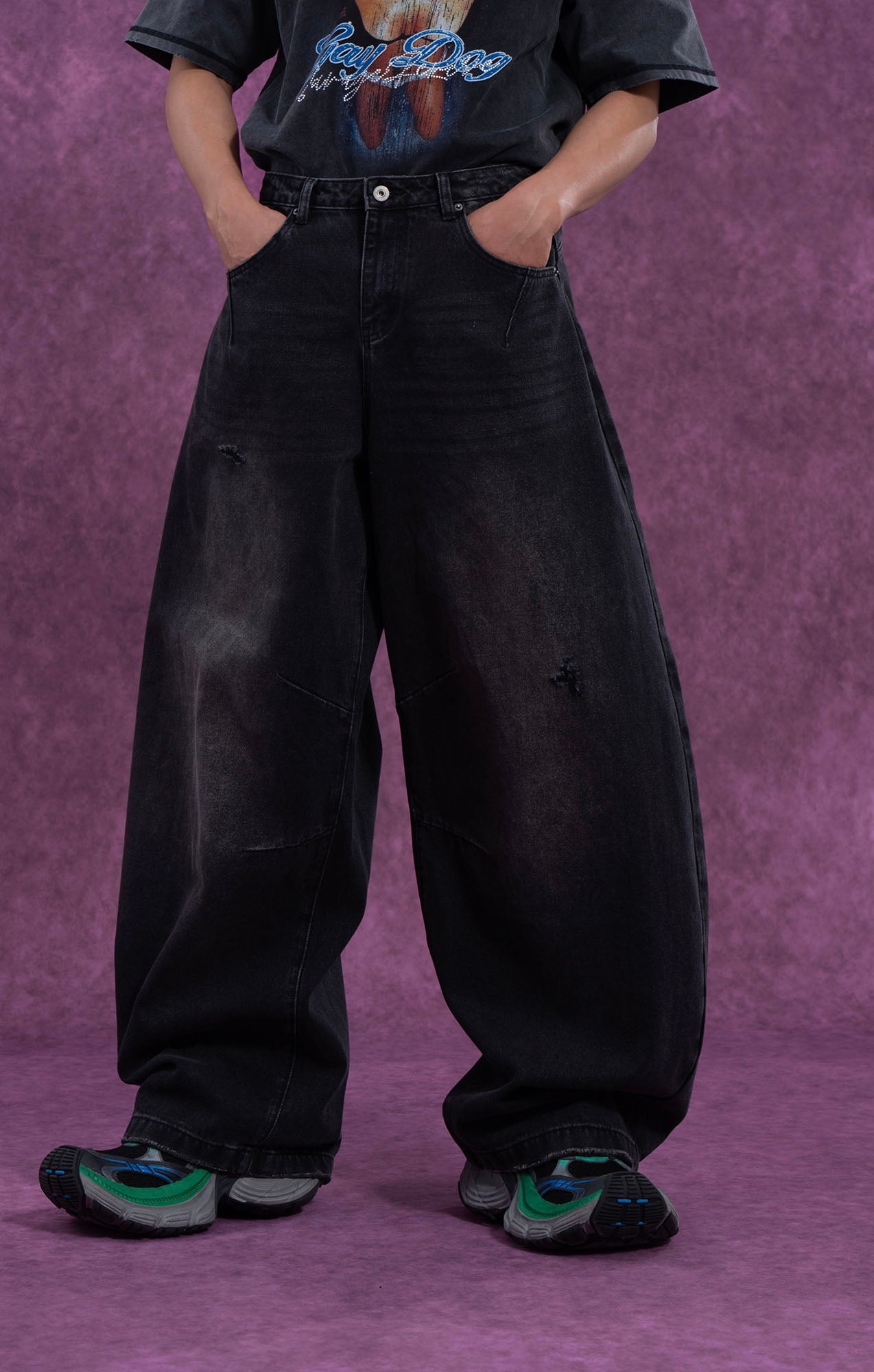 Distressed Black Baggy Jeans