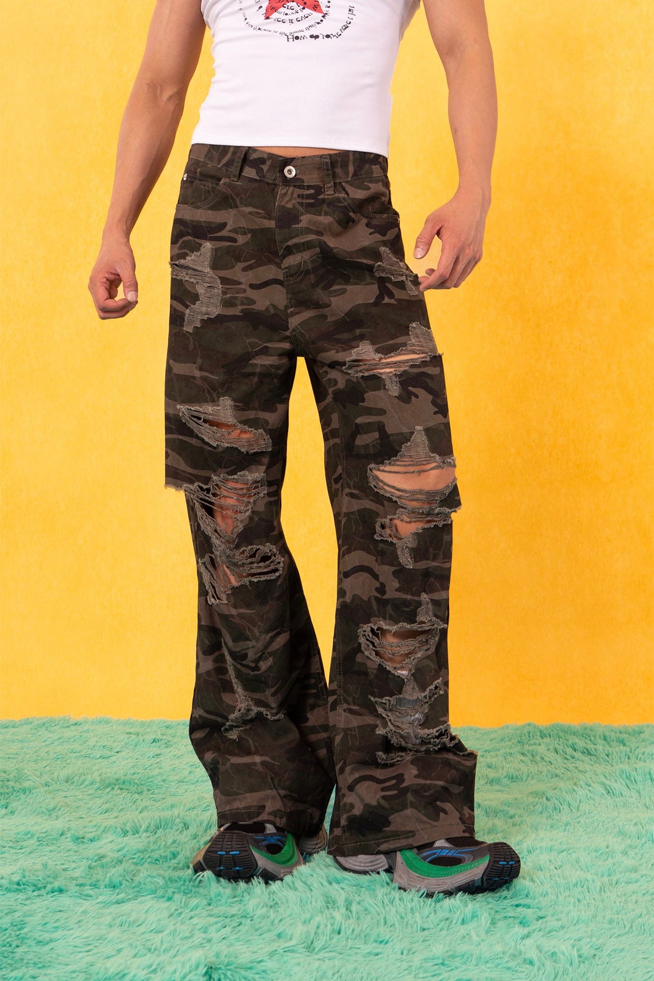 Distressed Camo Ripped Straight-Leg Jeans