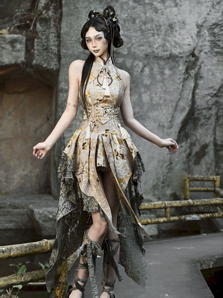 Falda asimétrica de múltiples niveles inspirados en victorianos