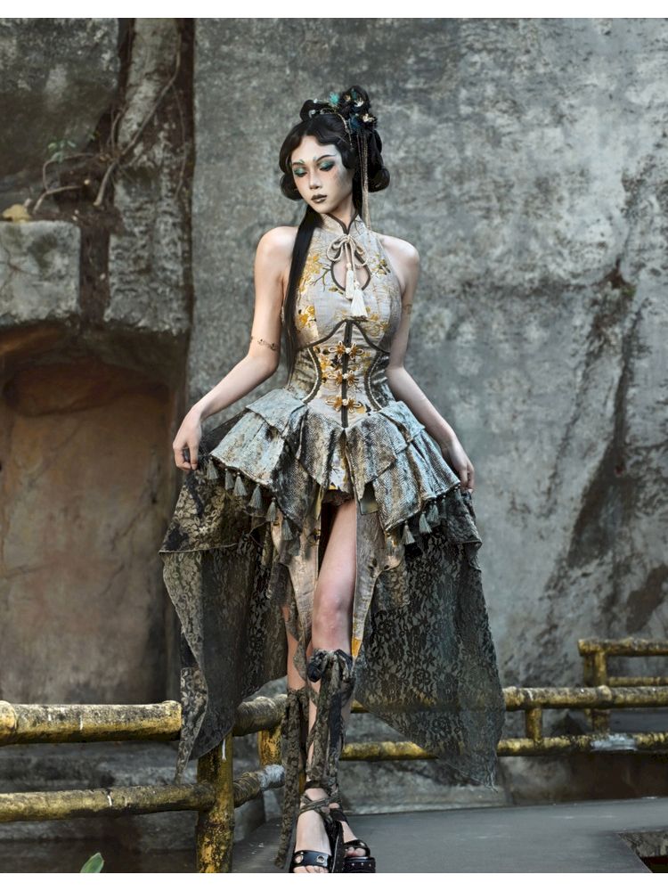 Falda asimétrica de múltiples niveles inspirados en victorianos