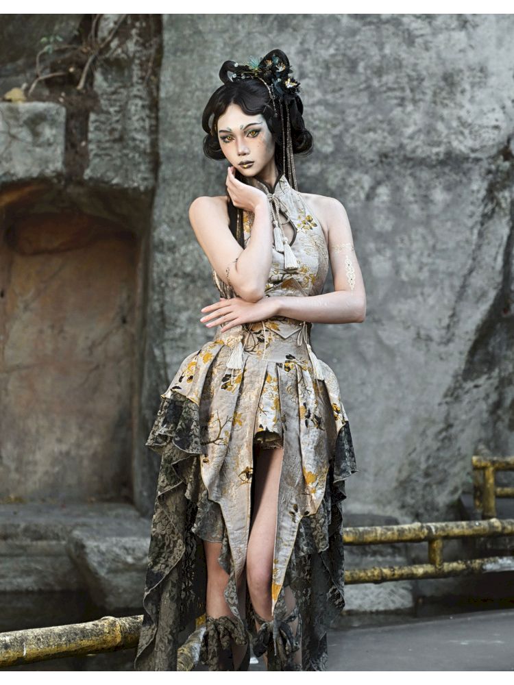 Falda asimétrica de múltiples niveles inspirados en victorianos