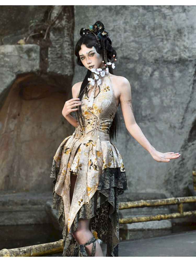 Falda asimétrica de múltiples niveles inspirados en victorianos