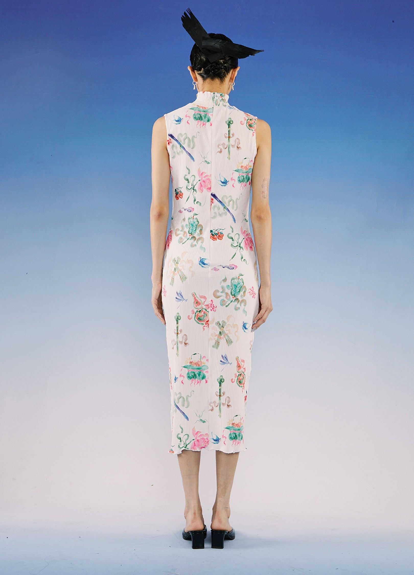 Elegant Floral Qipao Dress by LOUMUTAKU - chiclara