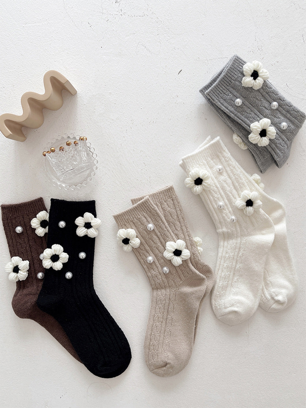 Flower Pearl Mid-calf Socks