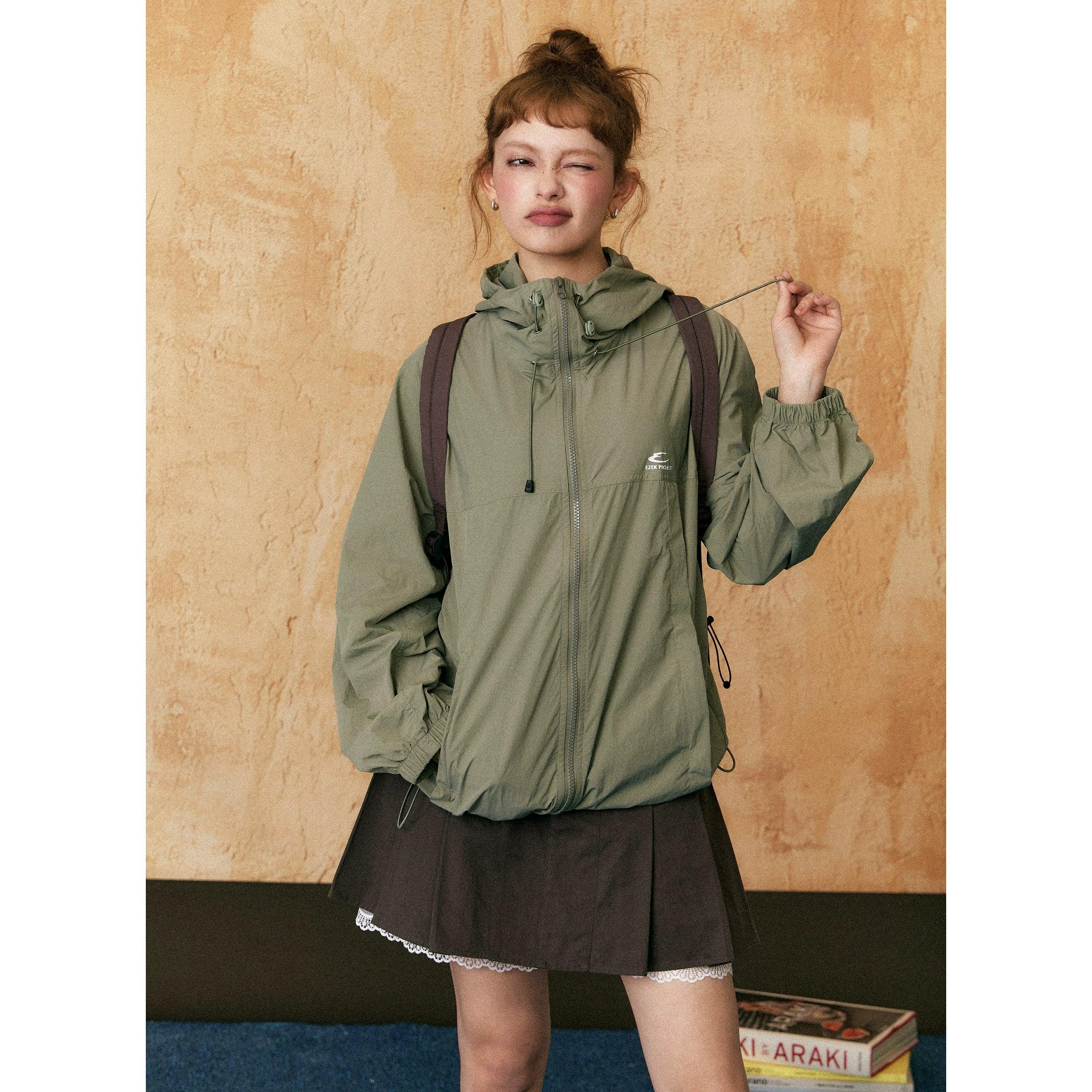 Ezek O'Neill sudadera con capucha de gran tamaño negro - chaqueta con cremallera creciente para mujeres con logotipo y capucha con cordón