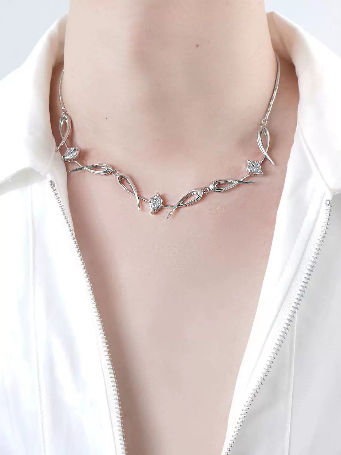 Collar de cristal de hoja de plata