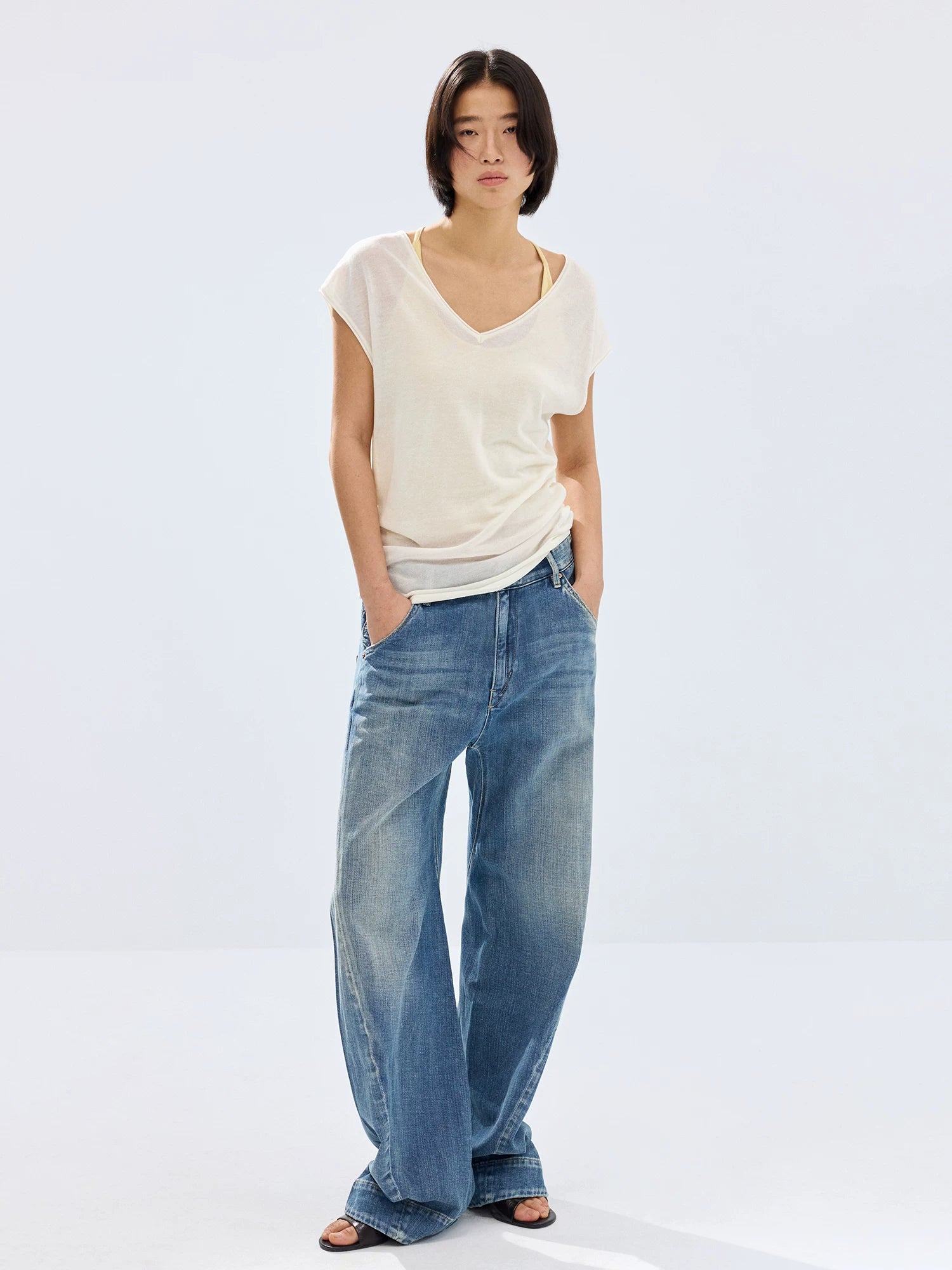 Silvair V-Neck Cap Sleeve Tee