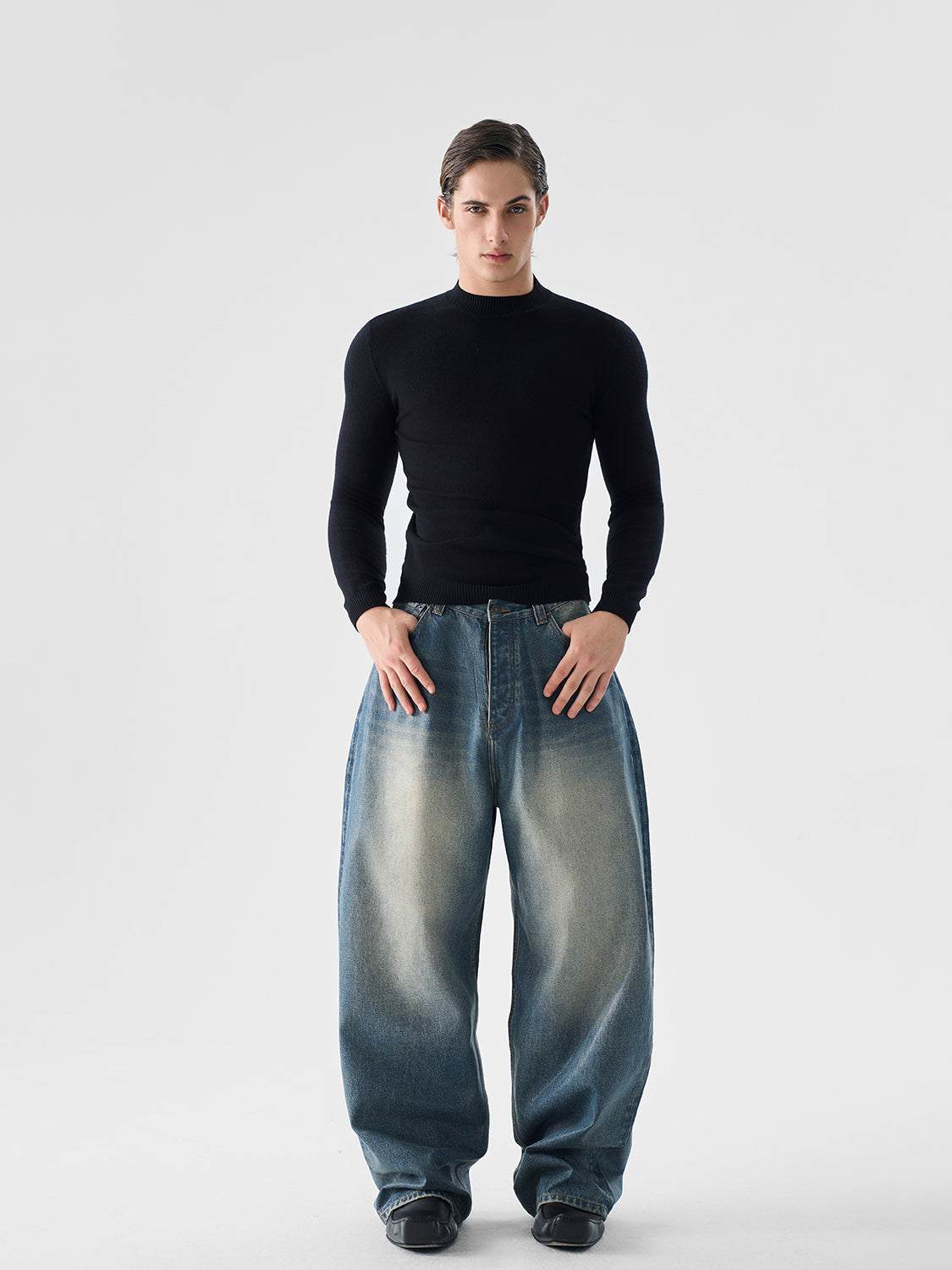 Half High-Neck Slim Fit Knit Sweater