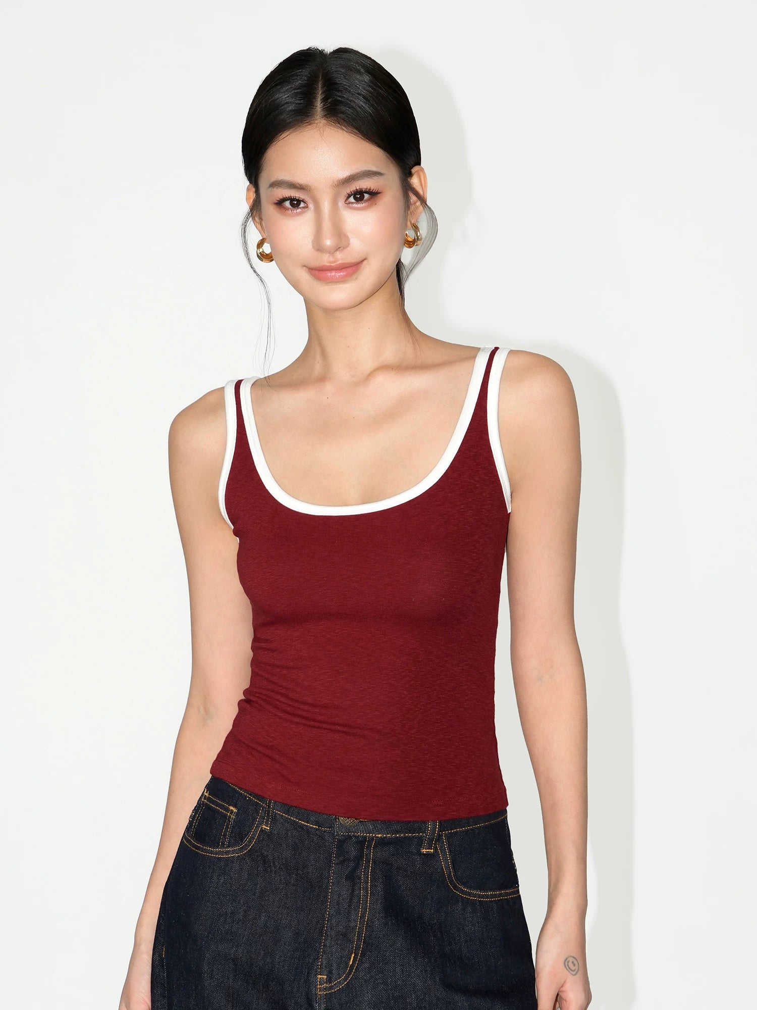 Contrast Trim Scoop‑Neck Knit Tank Top