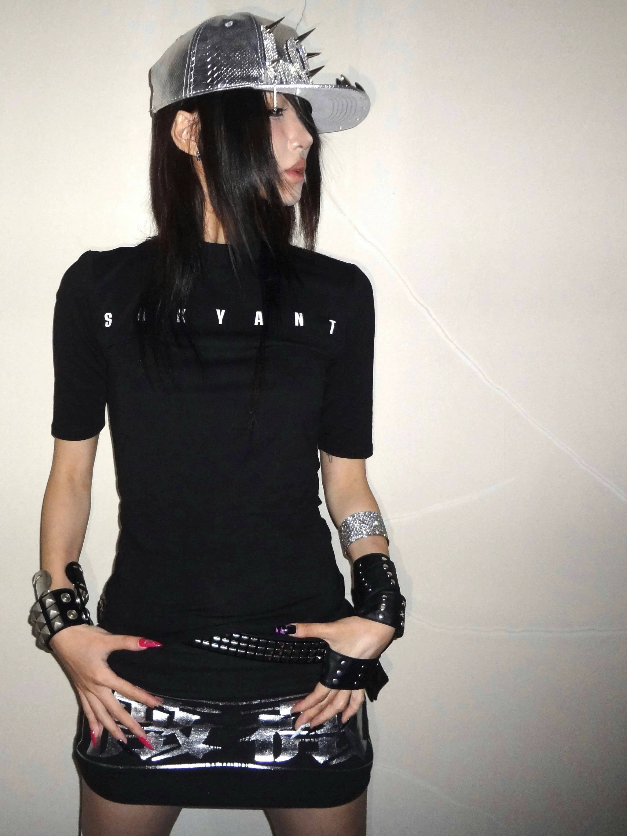 Twin Tiger Half-High Neck Slim Tee