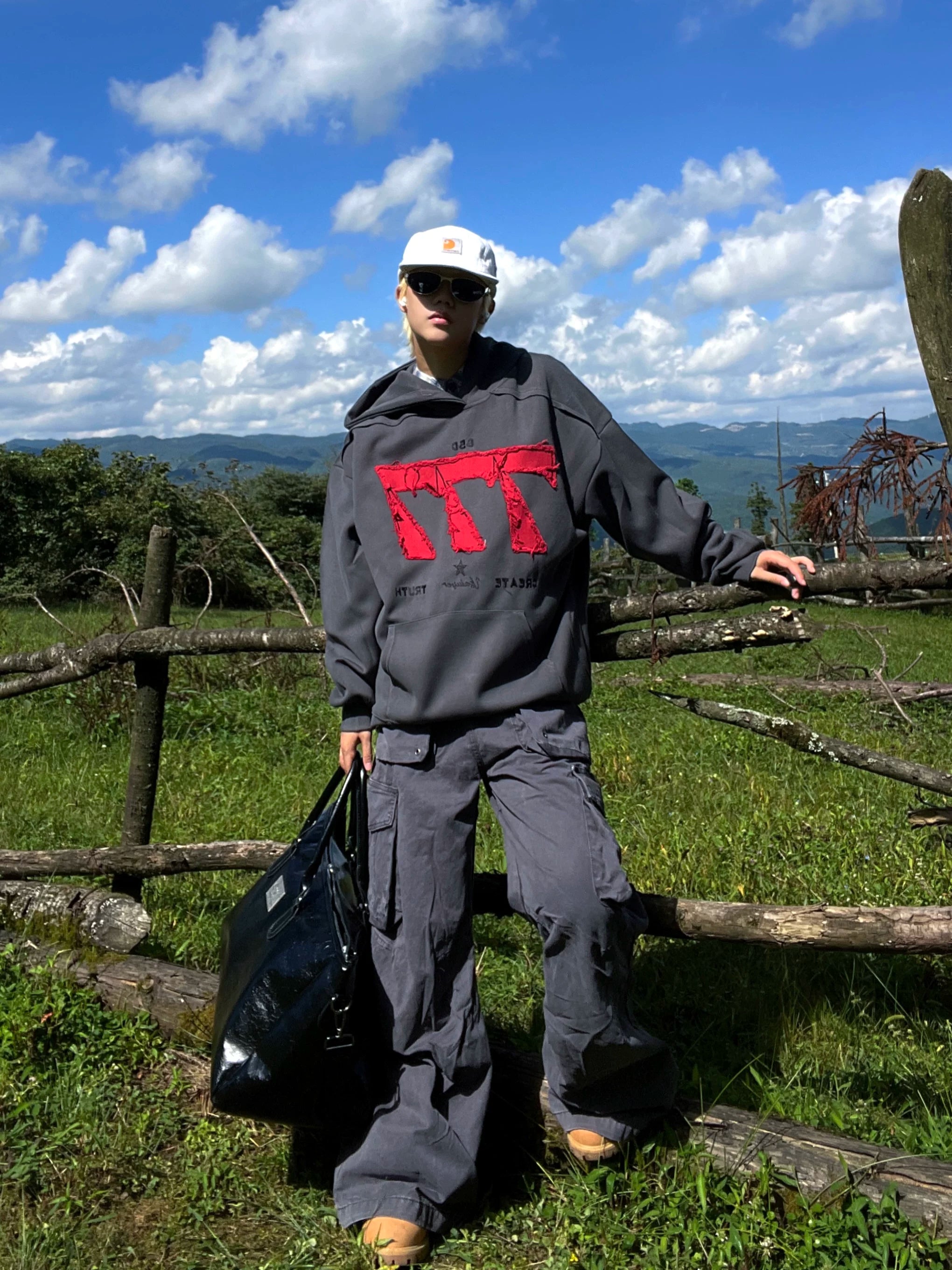 Frontier Bar Oversize Hoodie