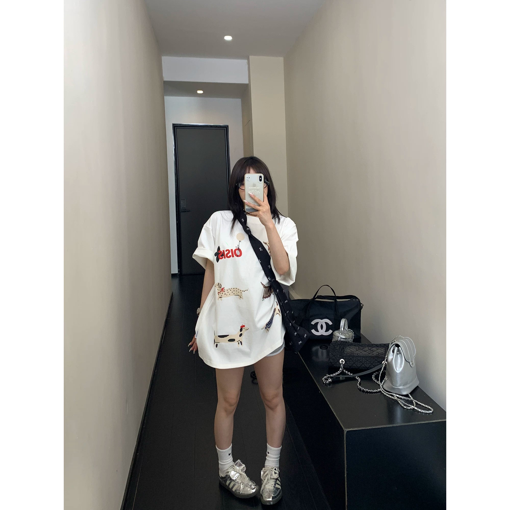 Puppy Parade OISIS Tee