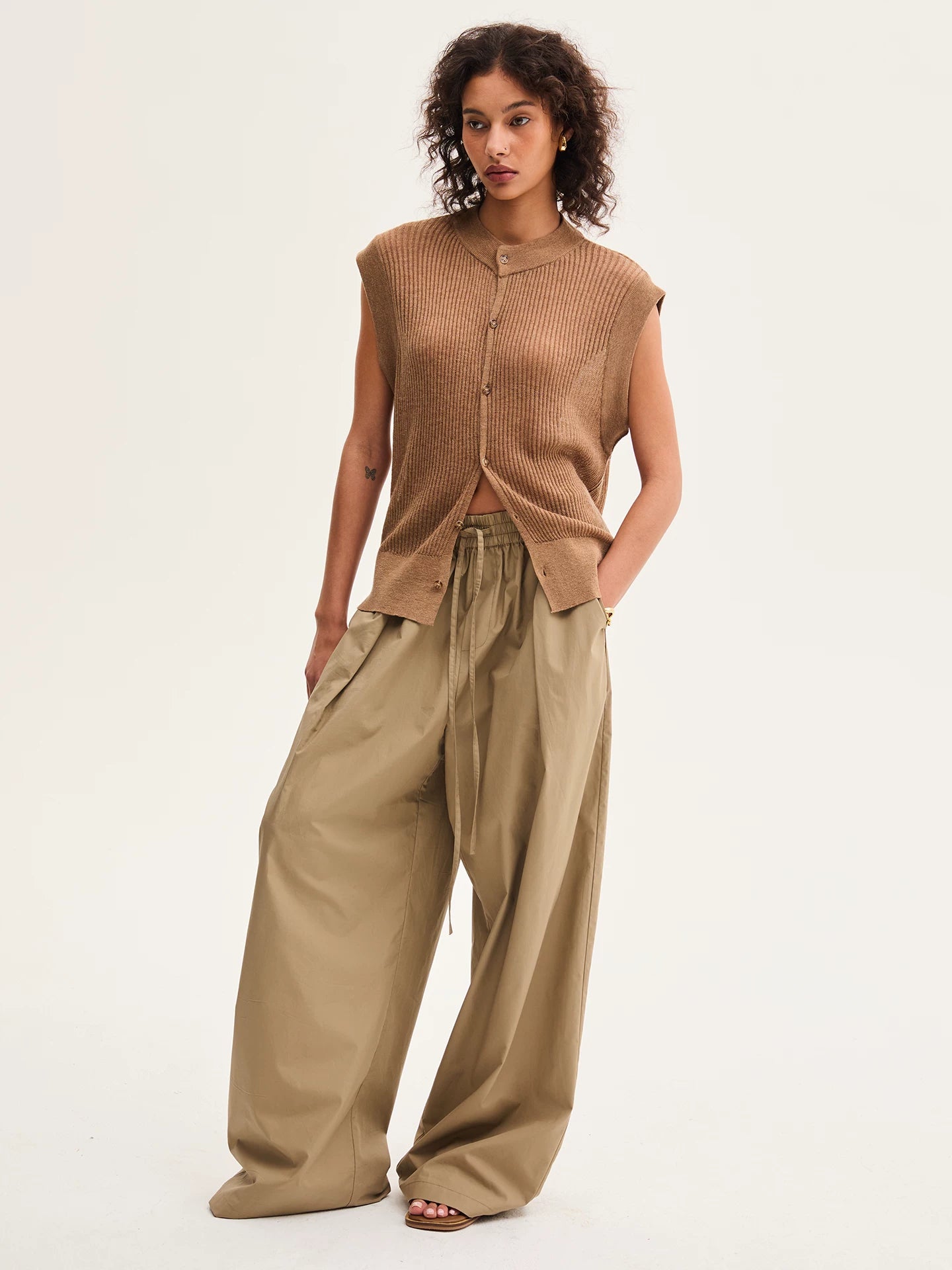 Relaxed Curve Wide-Leg Cotton Pants