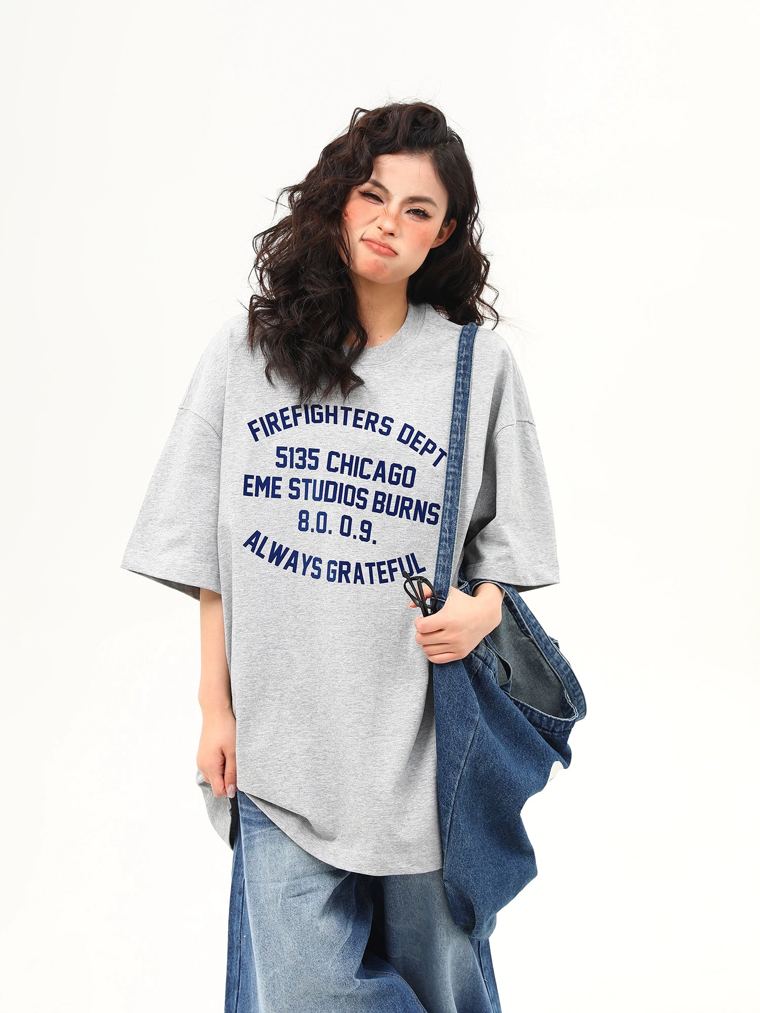 Grateful Chicago Lettering Gray Tee