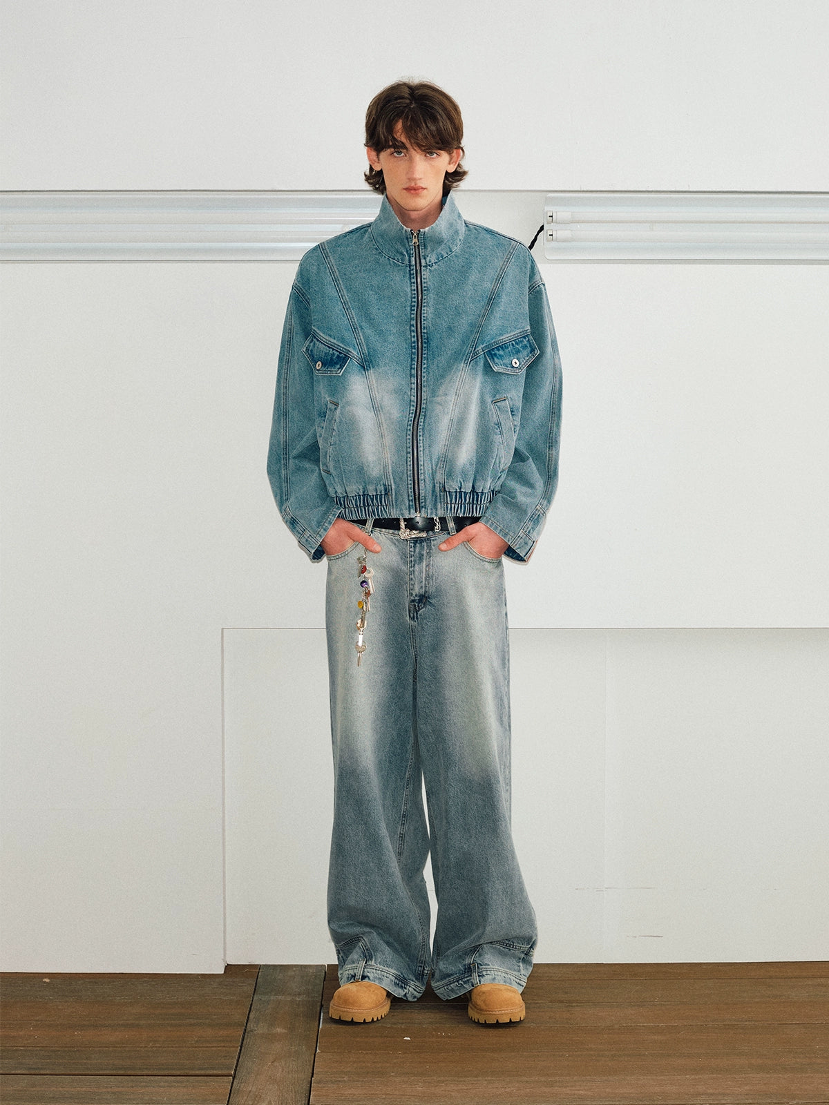 Wide-Leg Black Denim Jeans with Back Patch Pocket