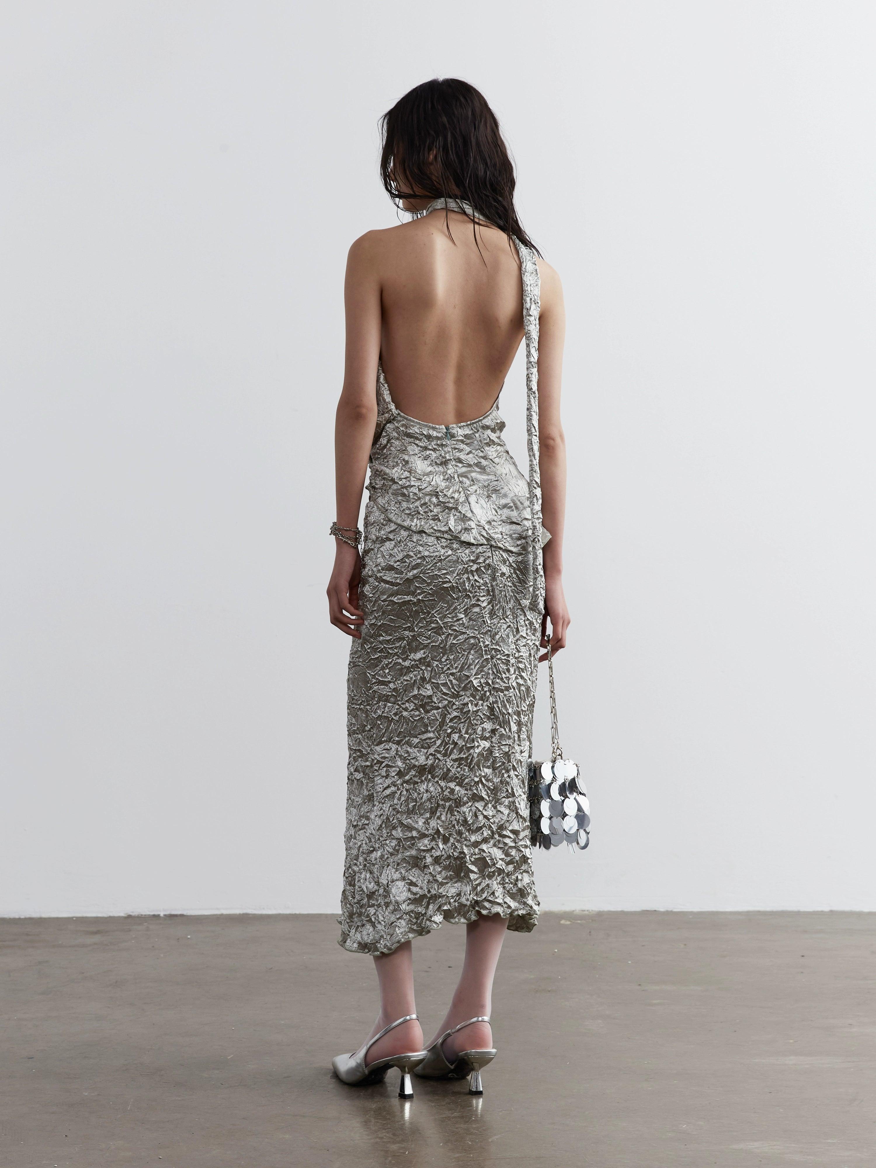 JNYLON Studio Metallic Crinkle One-épaule Robe maxi - Robe de soirée en texturation argentée pour femmes avec sangle asymétrique