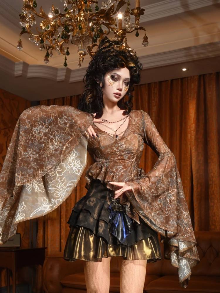 Falda de volante de la insignia real