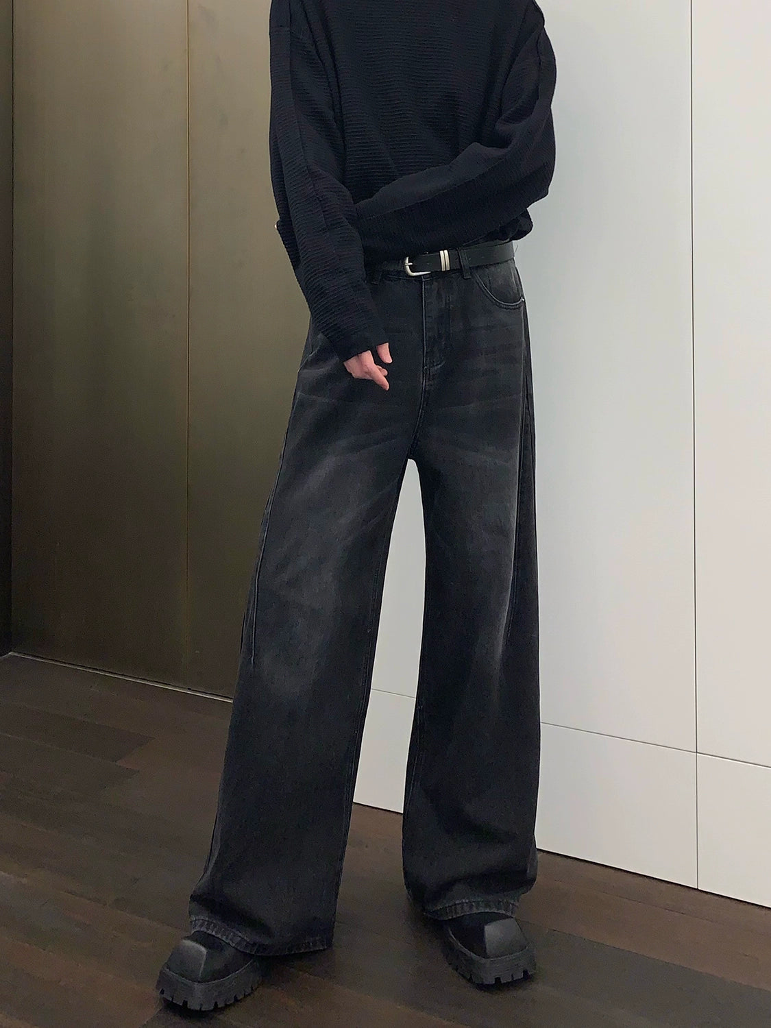 Wide-Leg Dark Wash Jeans