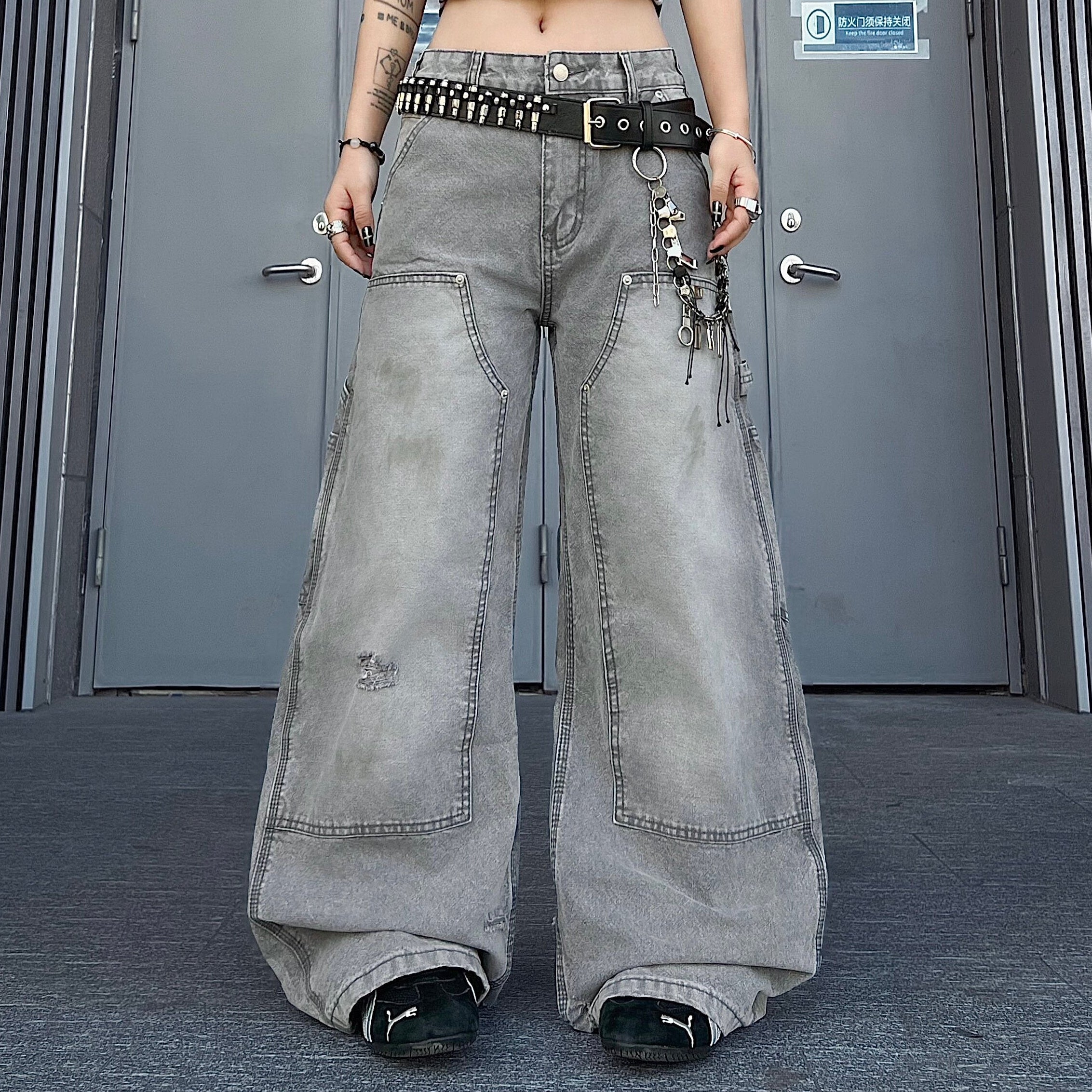 Men's Distressed Washed Wide-Leg Cargo Jeans