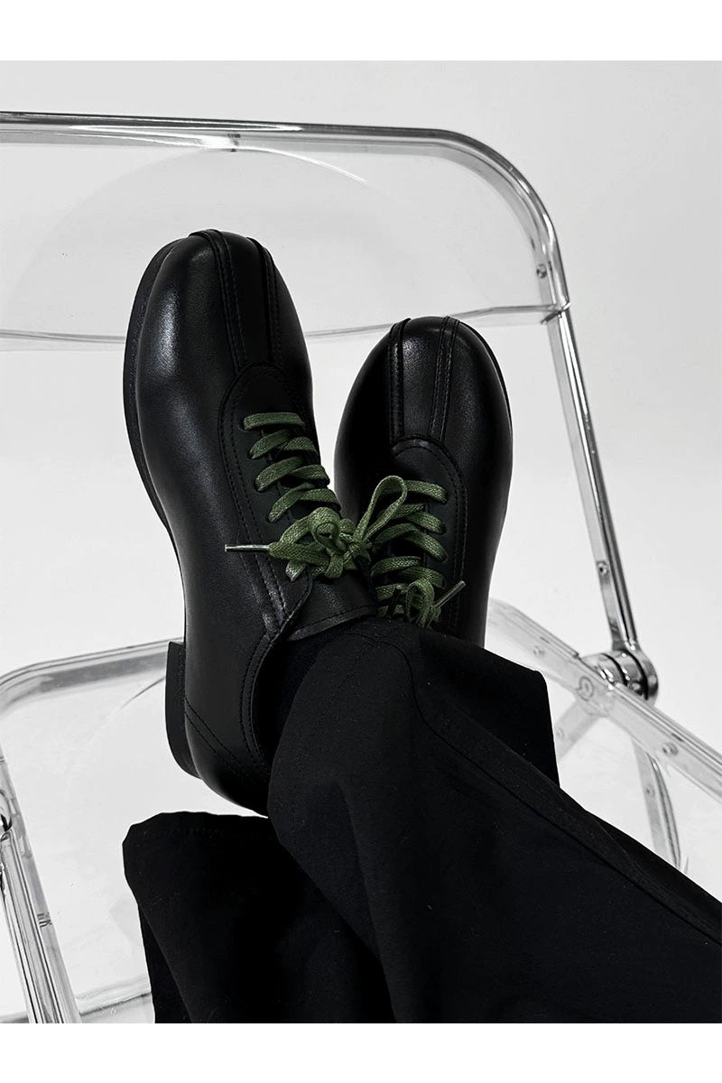 Black Split-Toe Derby Shoes with Green Laces