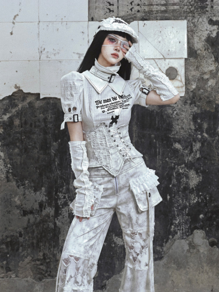 Punk Text imprima la blusa de manga de hojaldre con correas y detalles de cintura con volantes