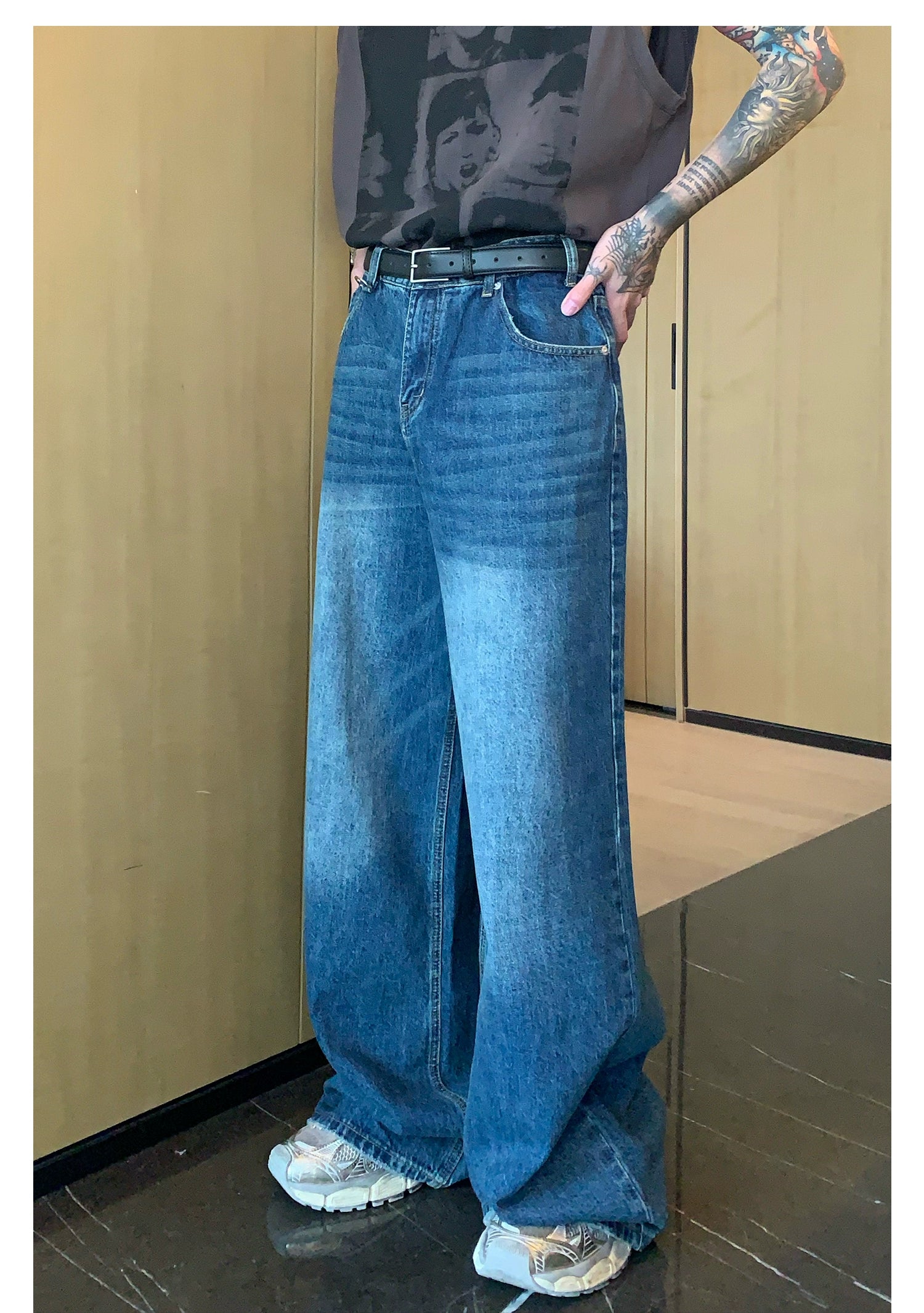 Straight-Wide-Leg Wash Jeans