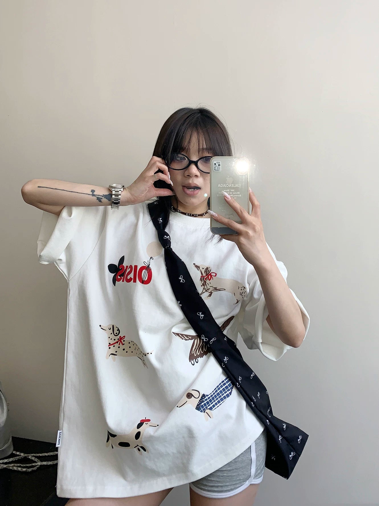 Puppy Parade OISIS Tee