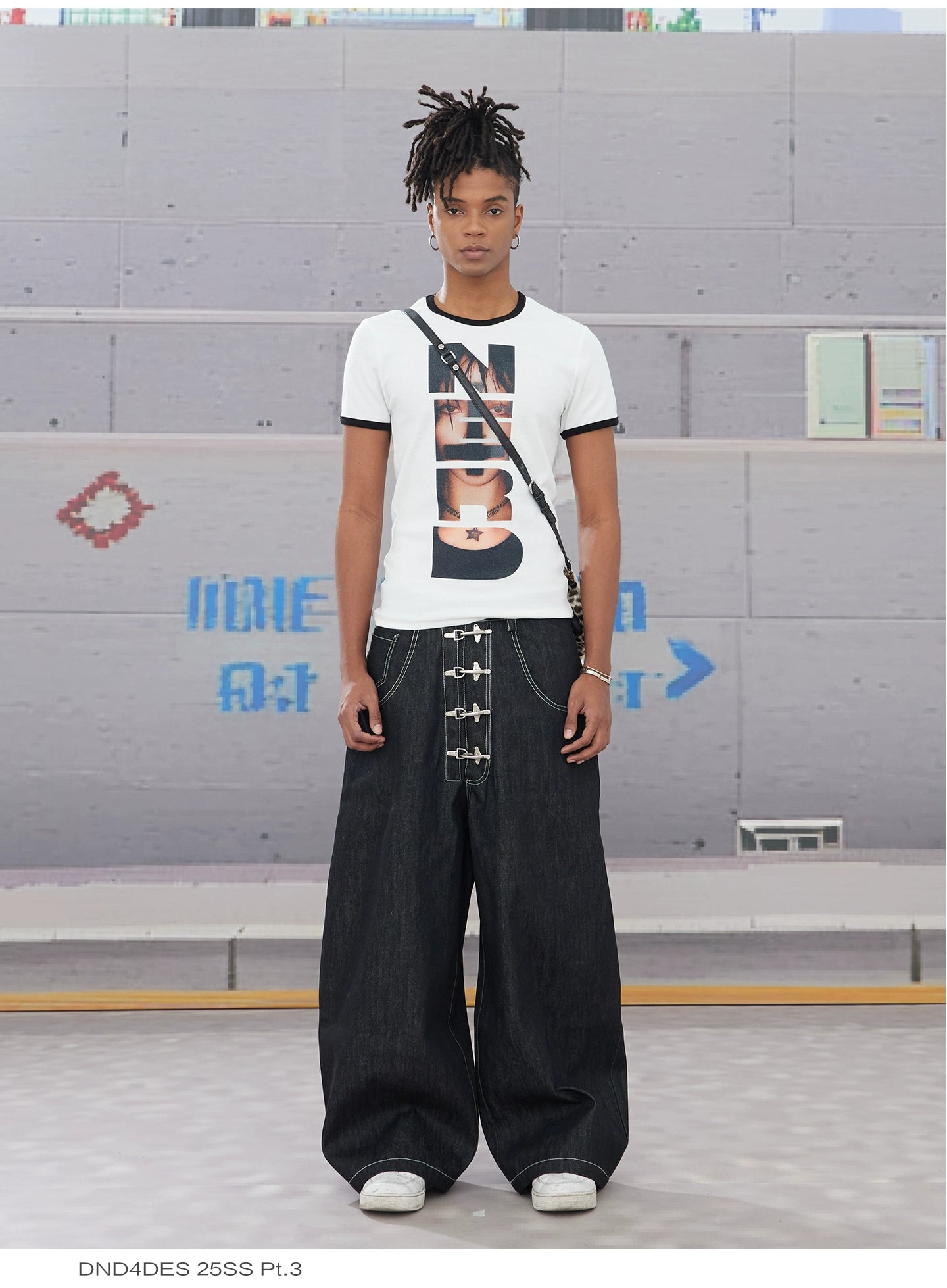 Wide Leg Hook Closure Jeans