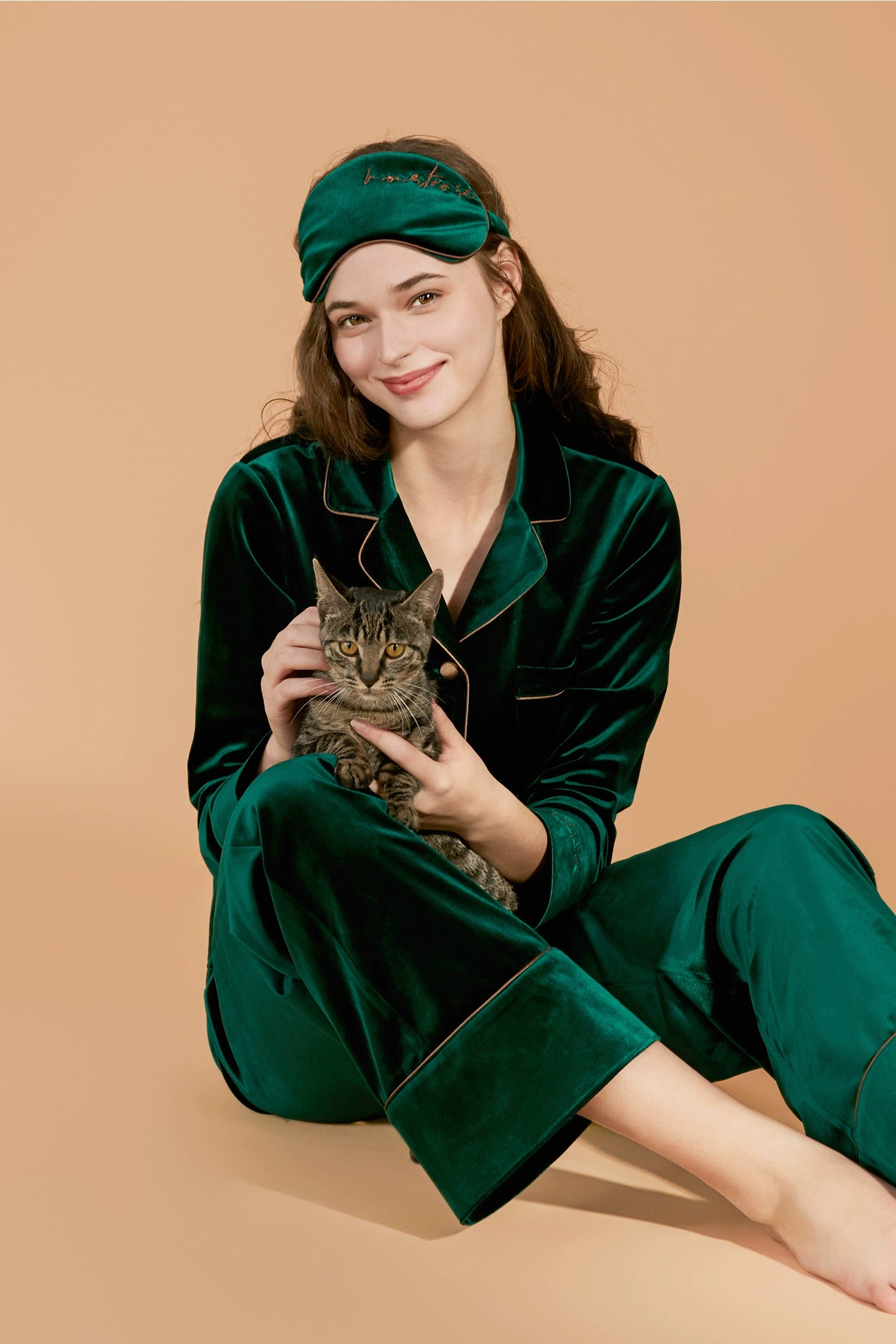 Thickened Velvet Long-Sleeve Loungewear Set - chiclara