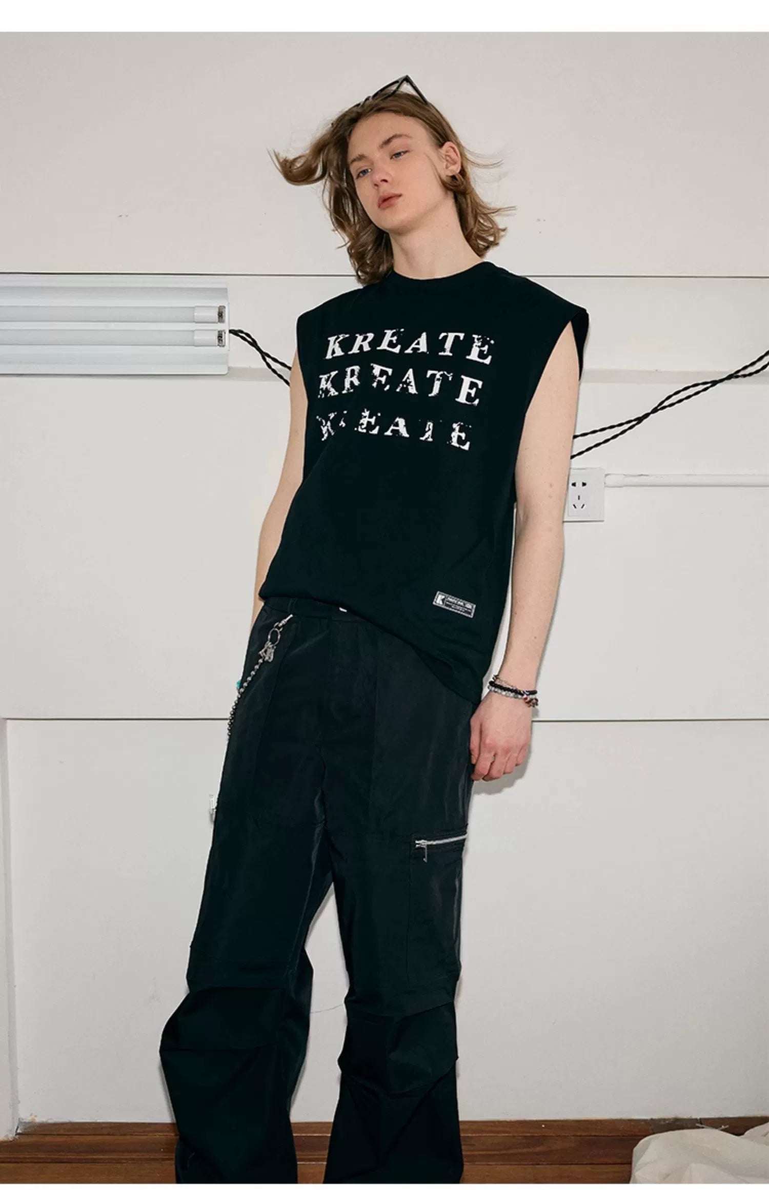 Layered Pockets Wide-Leg Utility Cargo Pants