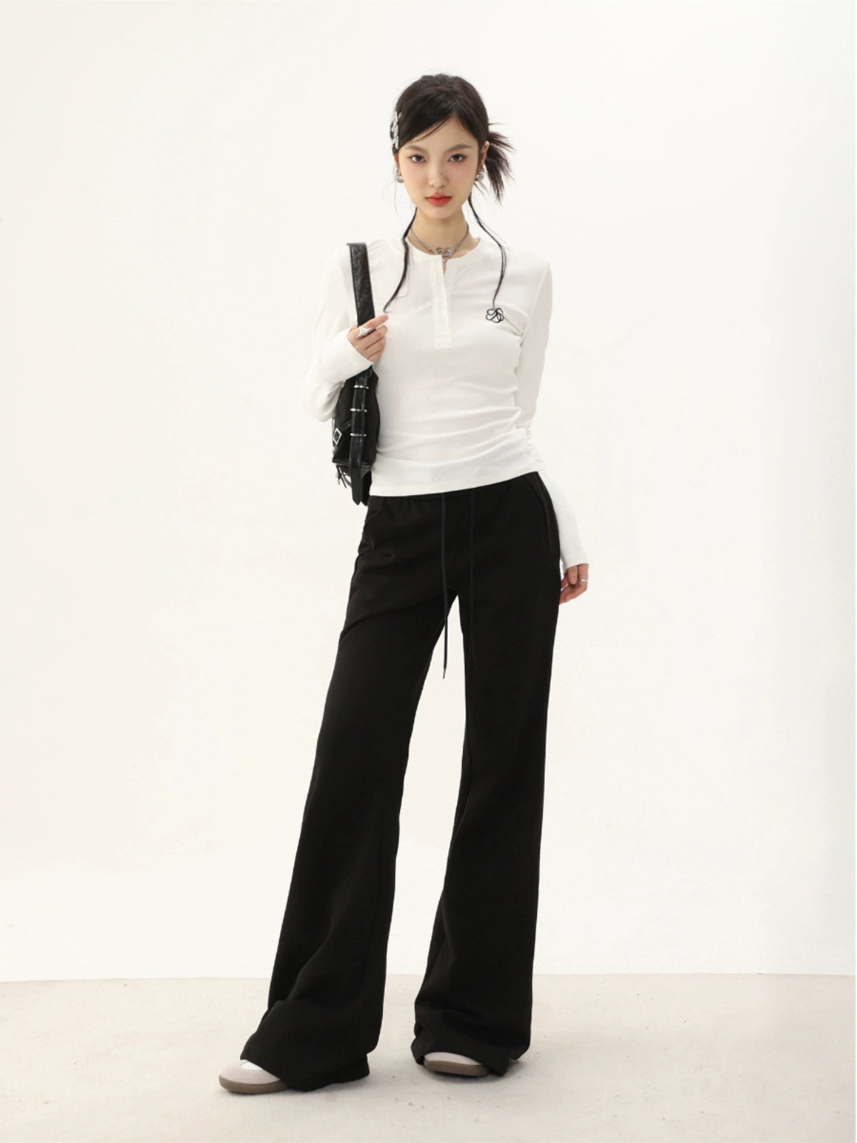 버튼 하프 오픈 칼라 레귤러 숄더 베이스 티셔츠