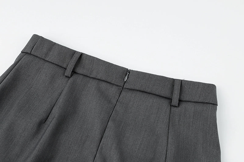 Weißes Kurzarmhemd mit Krawatten-JK-Stil