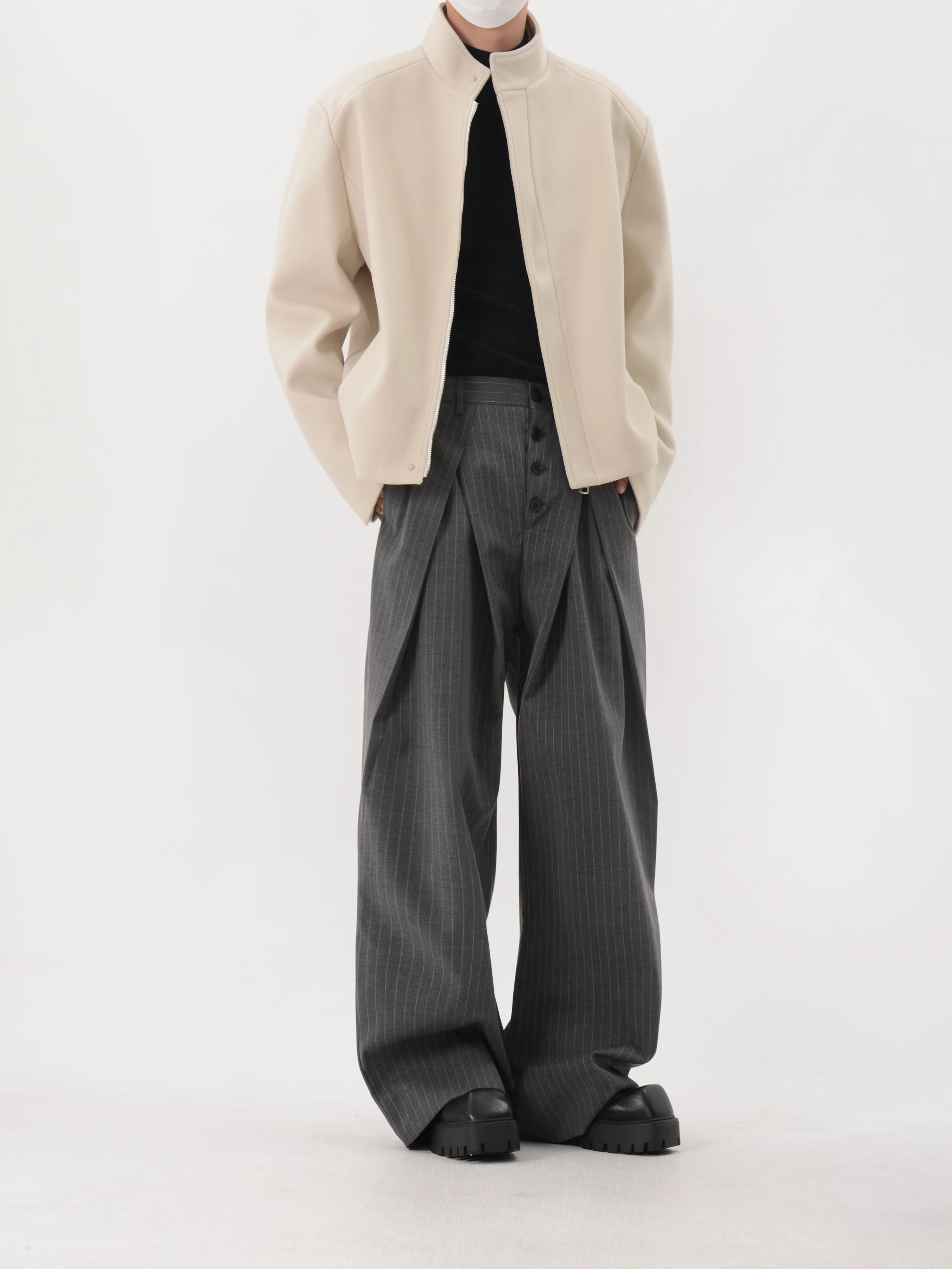 Column Minimal Zip Jacket