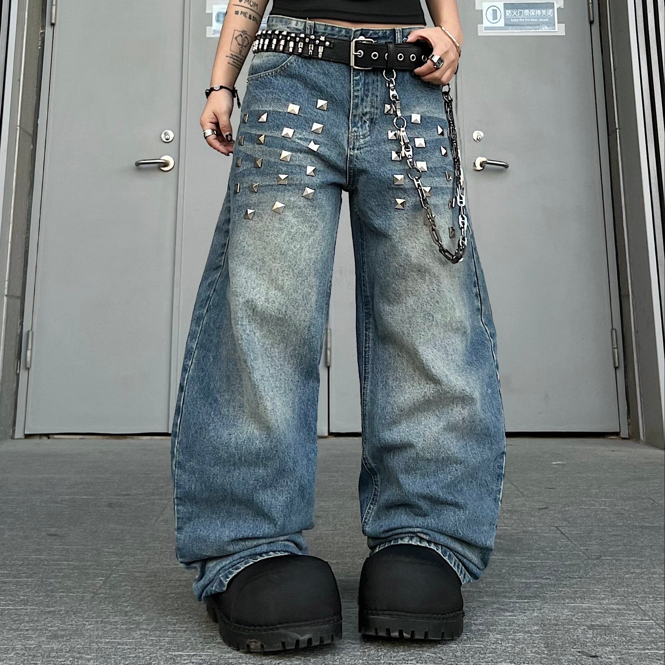 Men's Square Stud Whisker Washed Wide-Leg Jeans