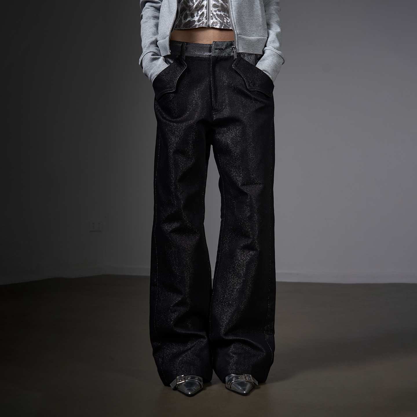 Rudebart Skull Silver‑Yarn Raw Straight Jeans