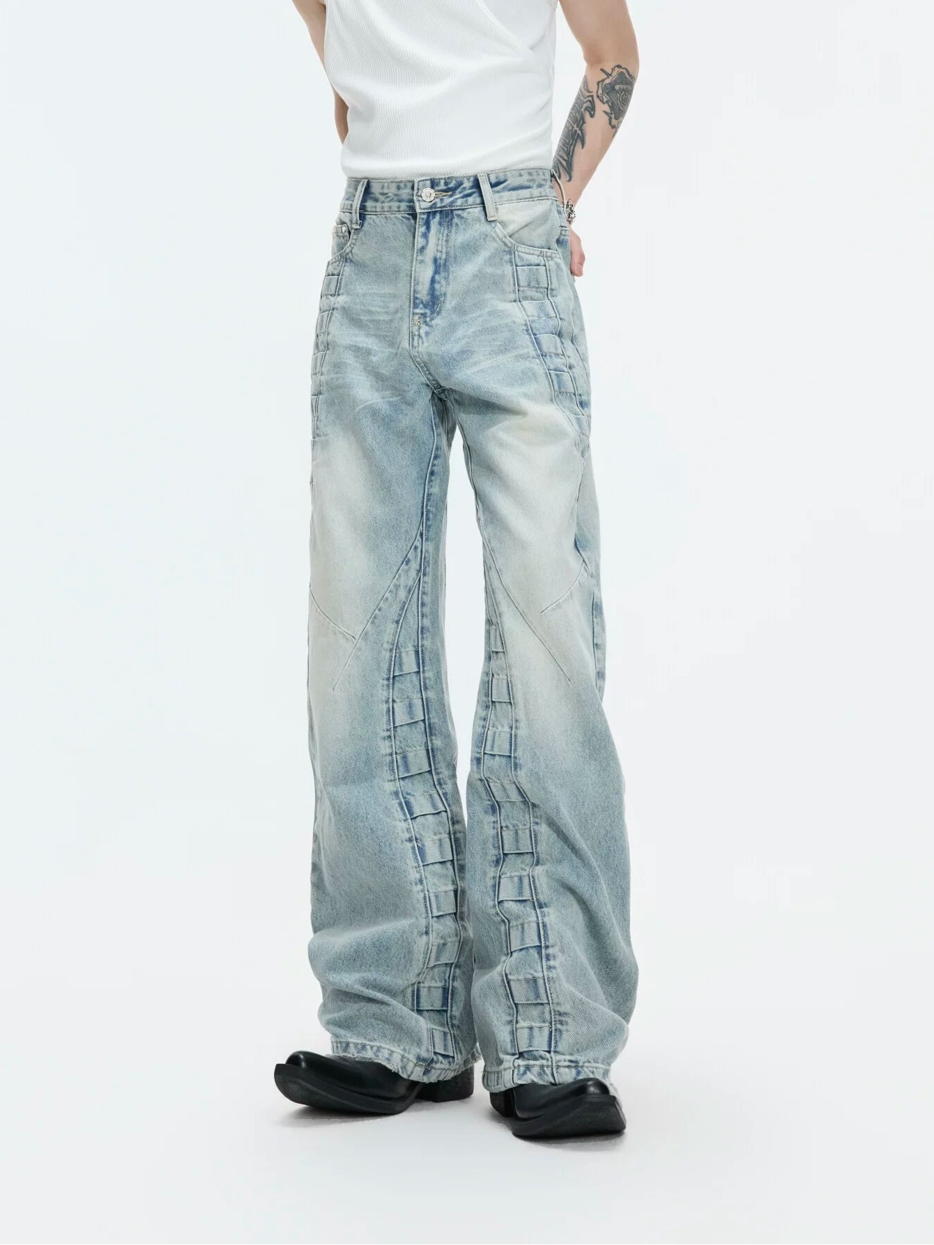 Paneled Seam Wide Leg Jeans
