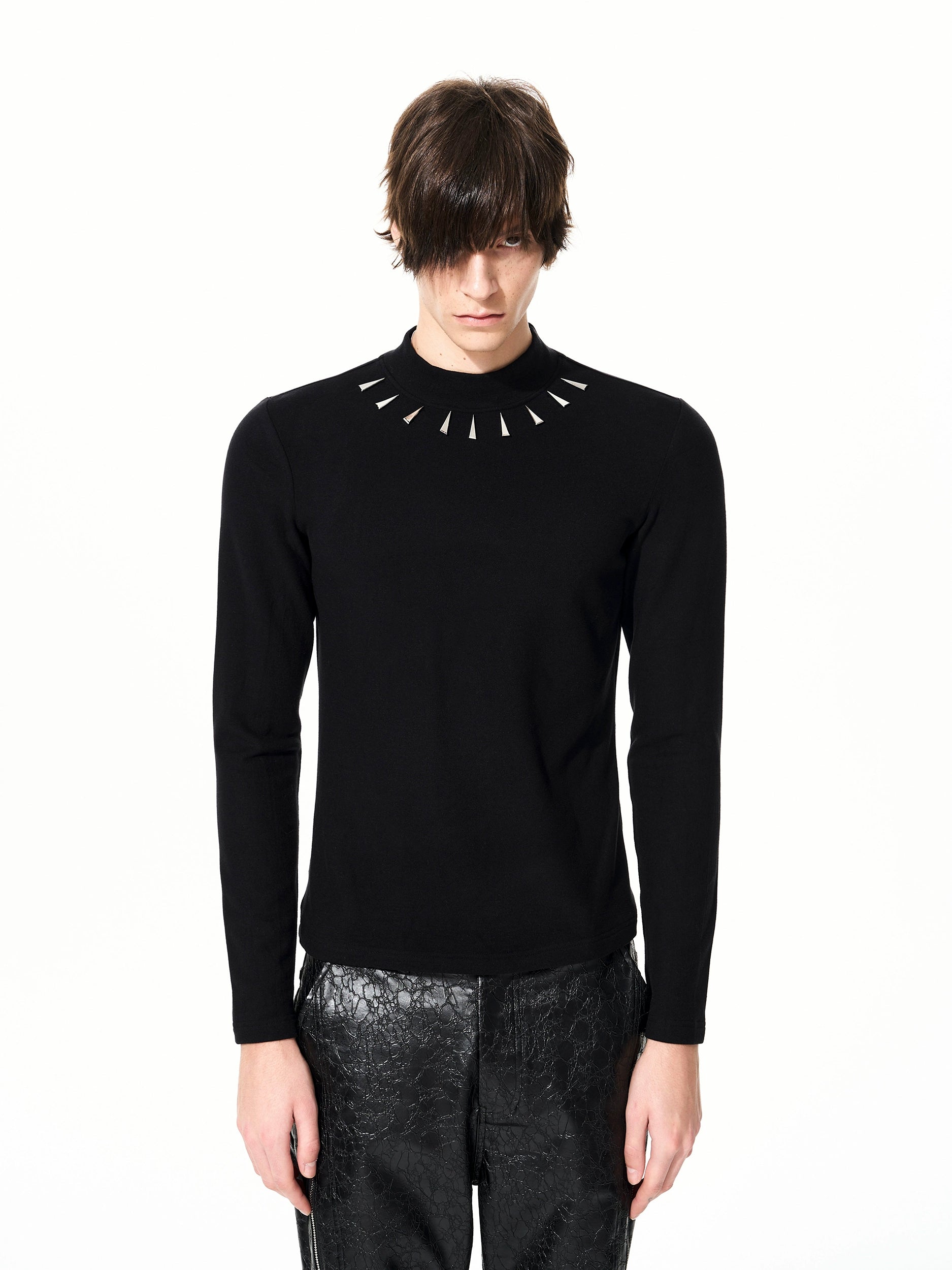 Obsidian Fang Spike Neck Top