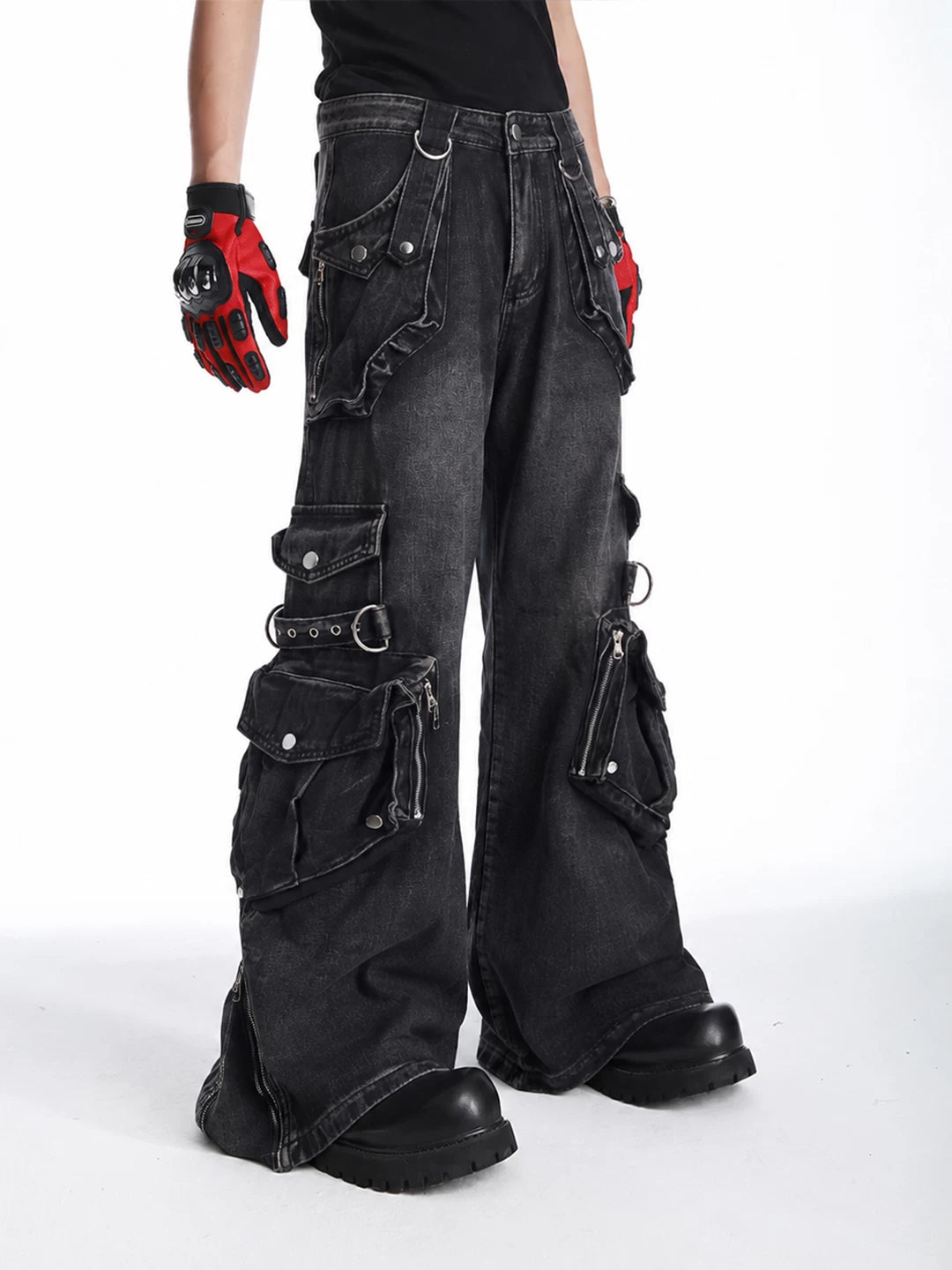 Titan Haul Multi-Pocket Wide-Leg Jeans