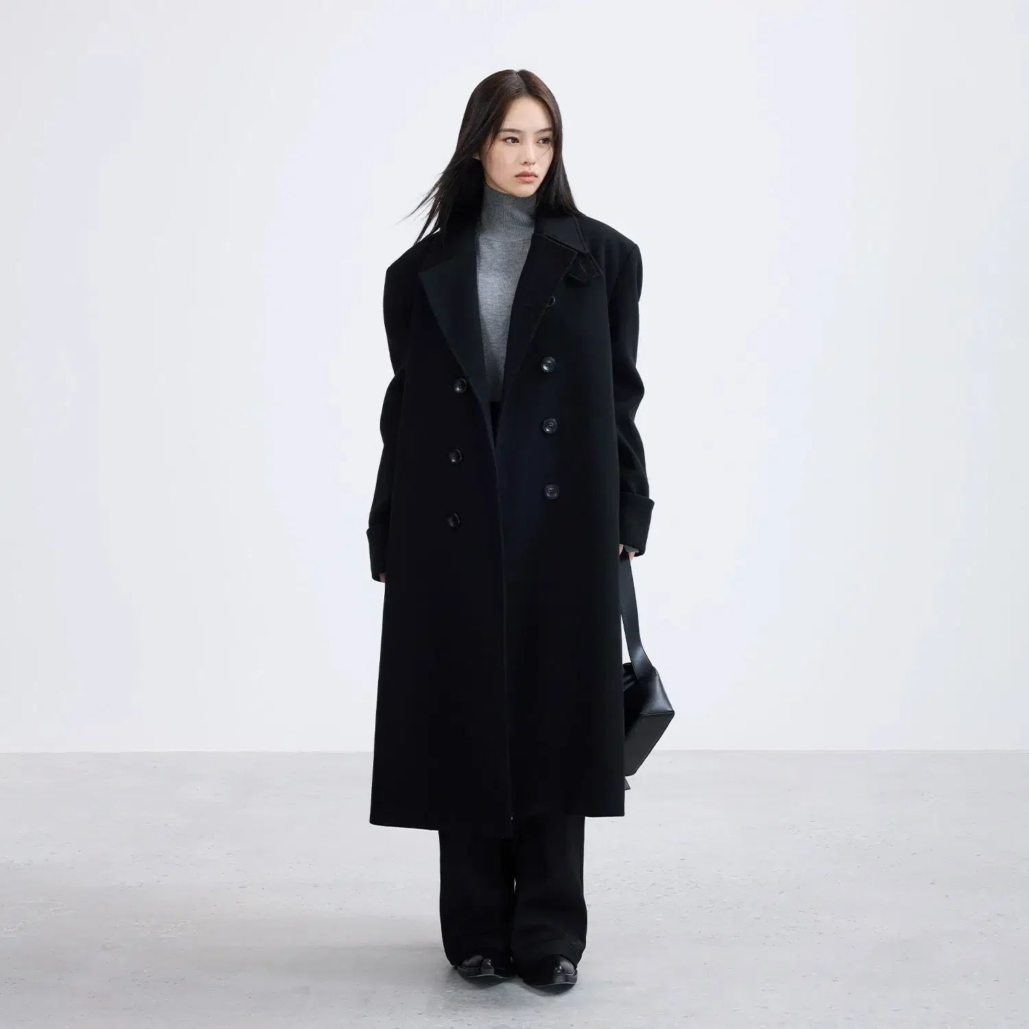 Sleek Buttoned Wool Overcoat - chiclara