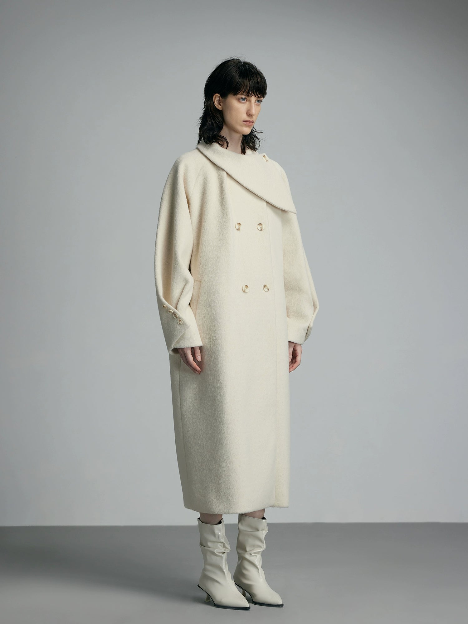 오버사이즈 크림 울 겨울 코트