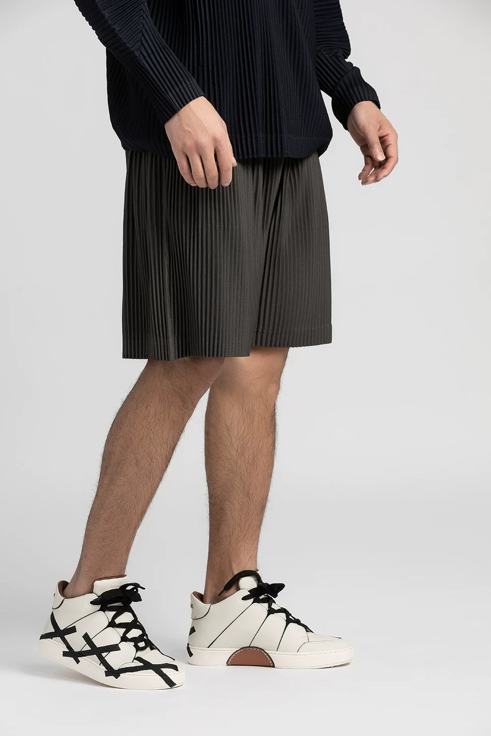 Glacier Wave Pleated Tech Shorts