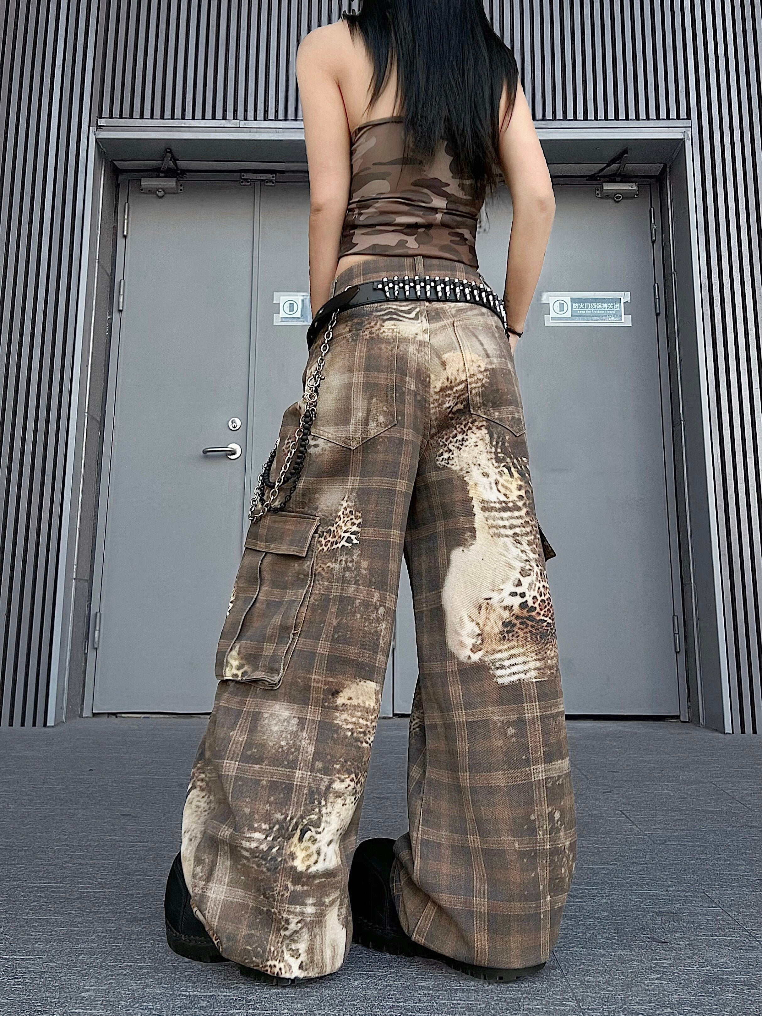 Men's Leopard Plaid Curved-Leg Cargo Pants