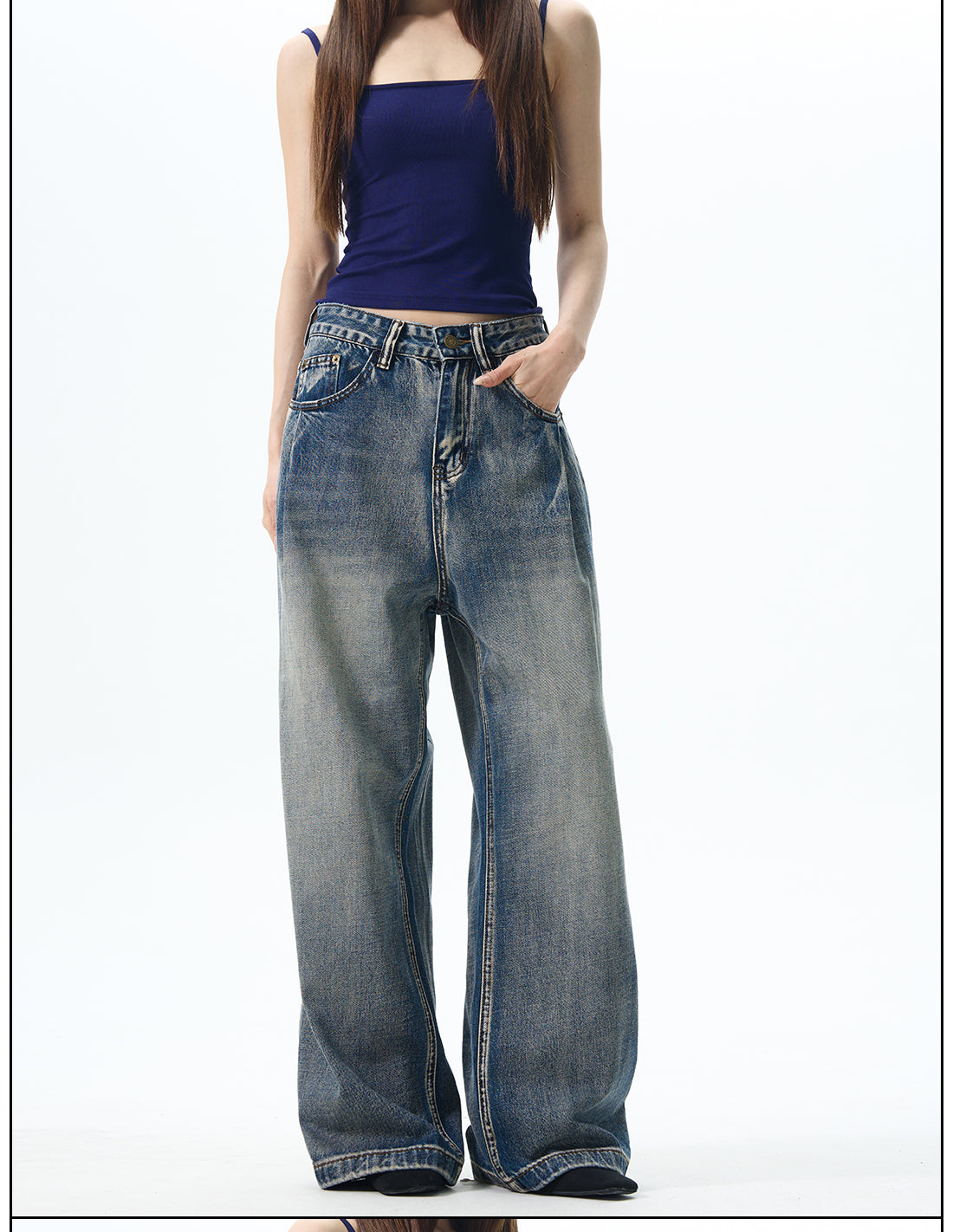 Relaxed Fit Faded Wide Leg Jeans