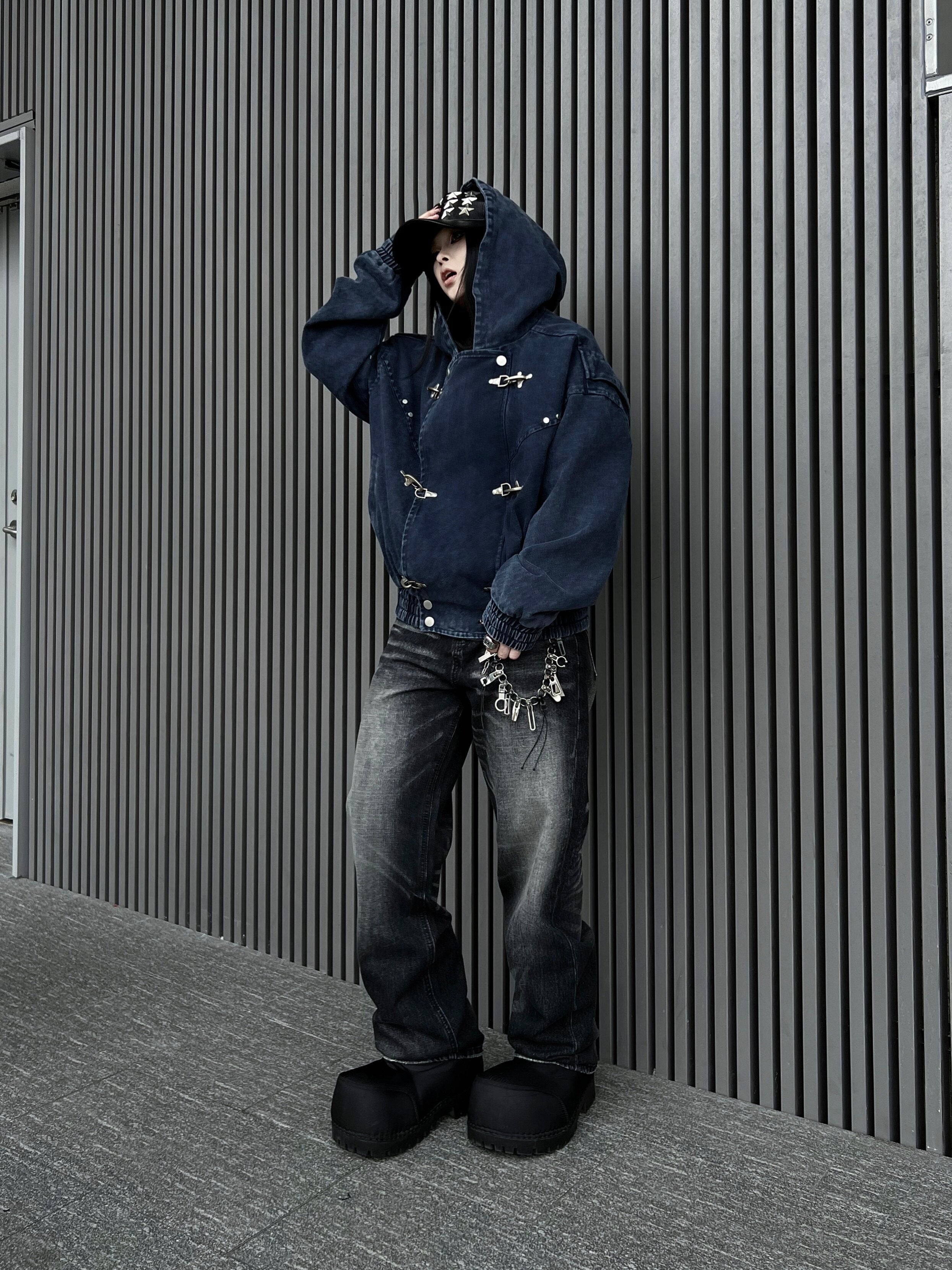 Men's Washed Fade Whisker Wide-Leg Jeans