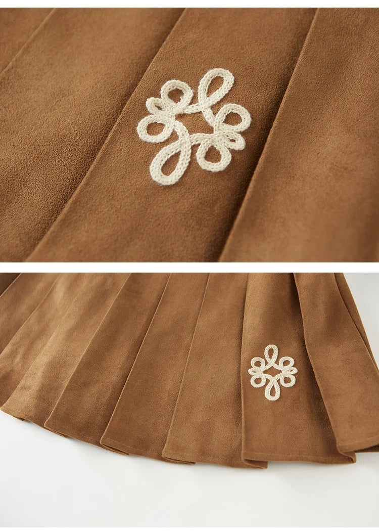 Decoración de la chaqueta con cremallera a cuadros blancos