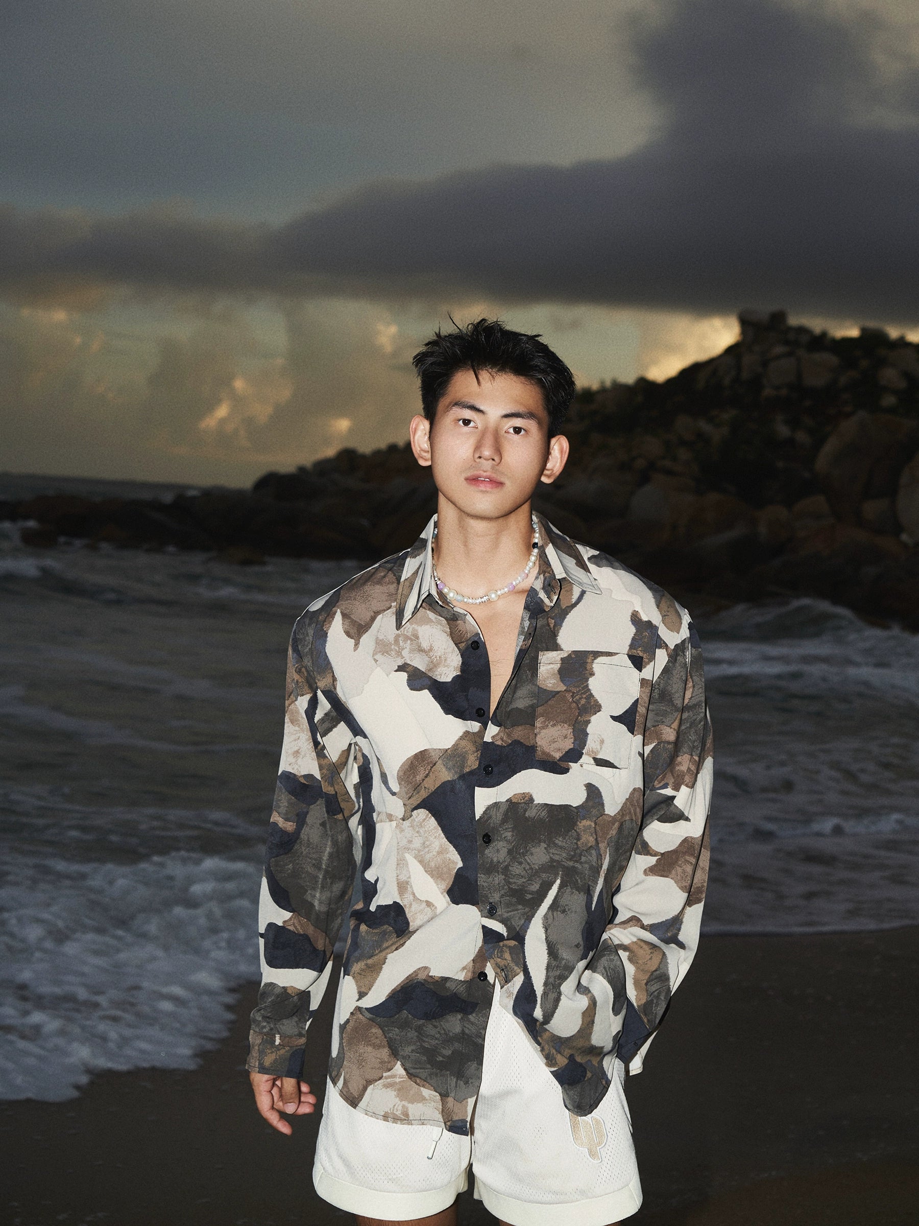 Earth Tone Camo Print Button-Up Shirt Khaki / M Earth Tone Camo Print Button-Up Shirt Khaki / M